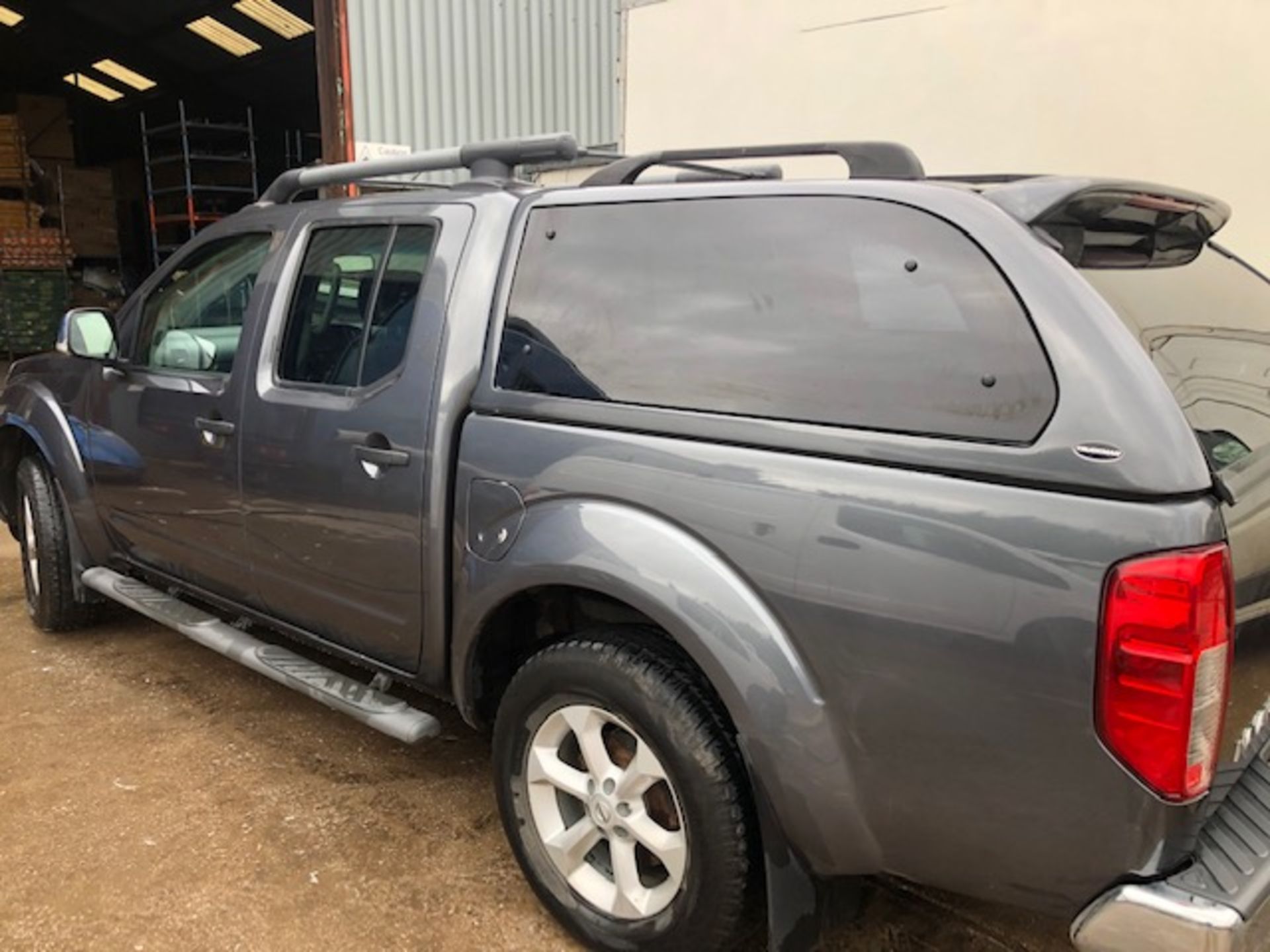 2013 Nissan Navara 2.5 DCI Double Cab - Image 8 of 11