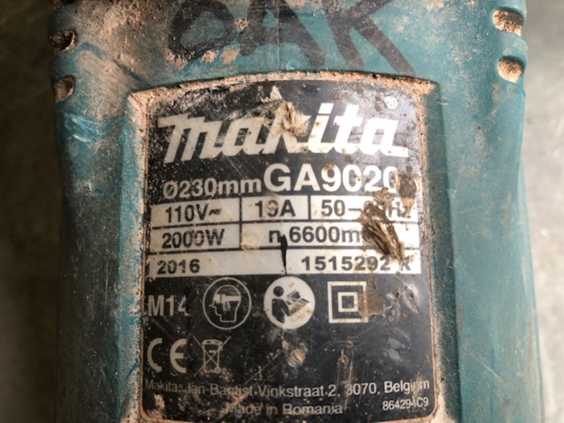 Makita Ga9020 Angle Grind - Image 2 of 2