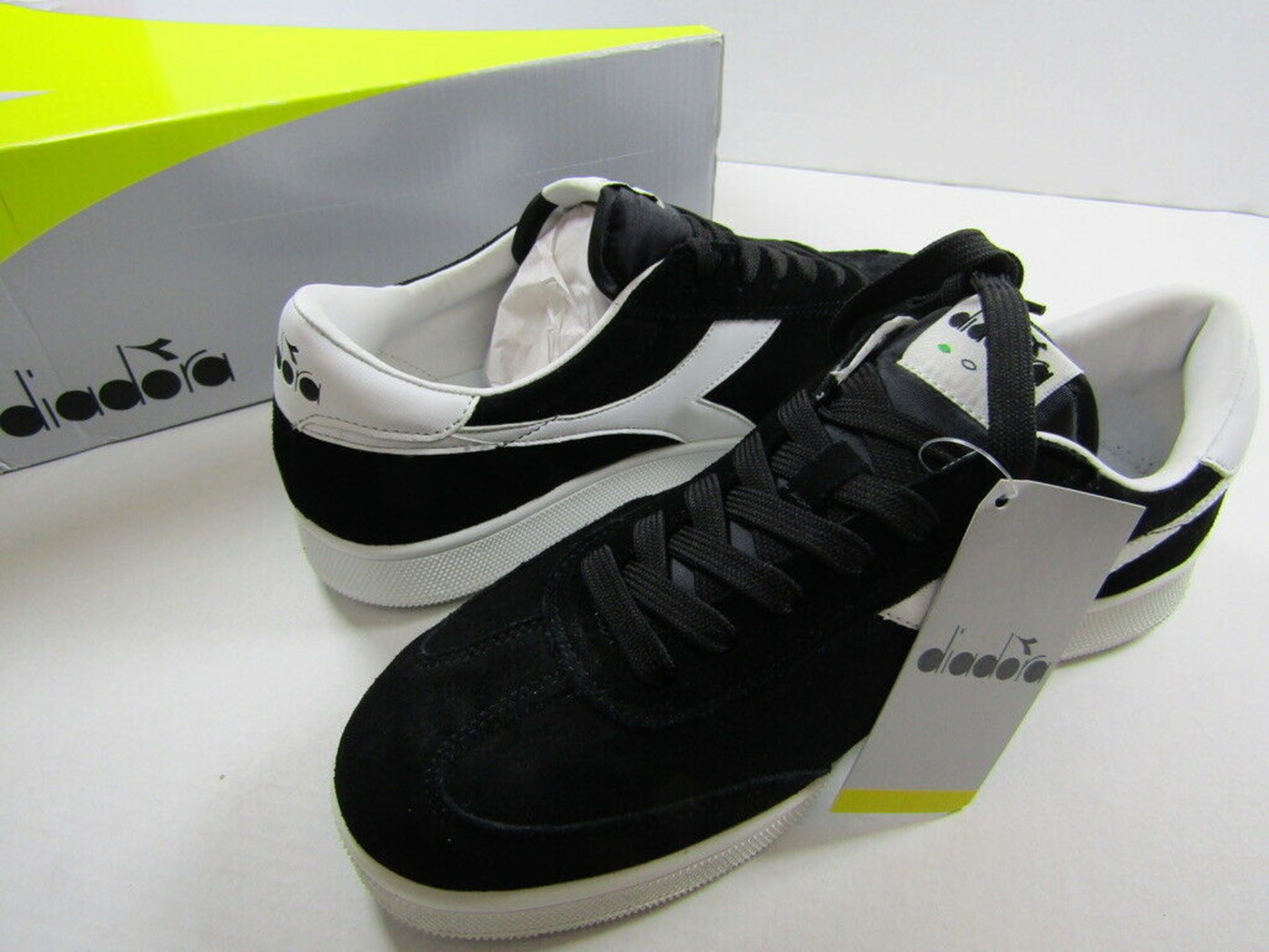 Diadora Unisex Field Gymnastics Training Shoes. Black. Size 8.5 UK. 42 Euro - Image 7 of 8