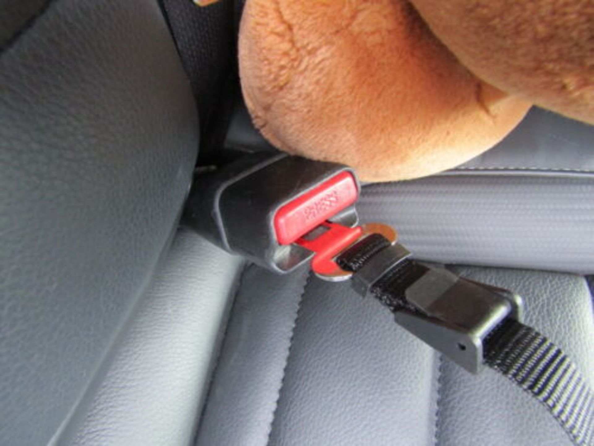 20 x Seat Belt Adaptor For Pets - Image 4 of 4