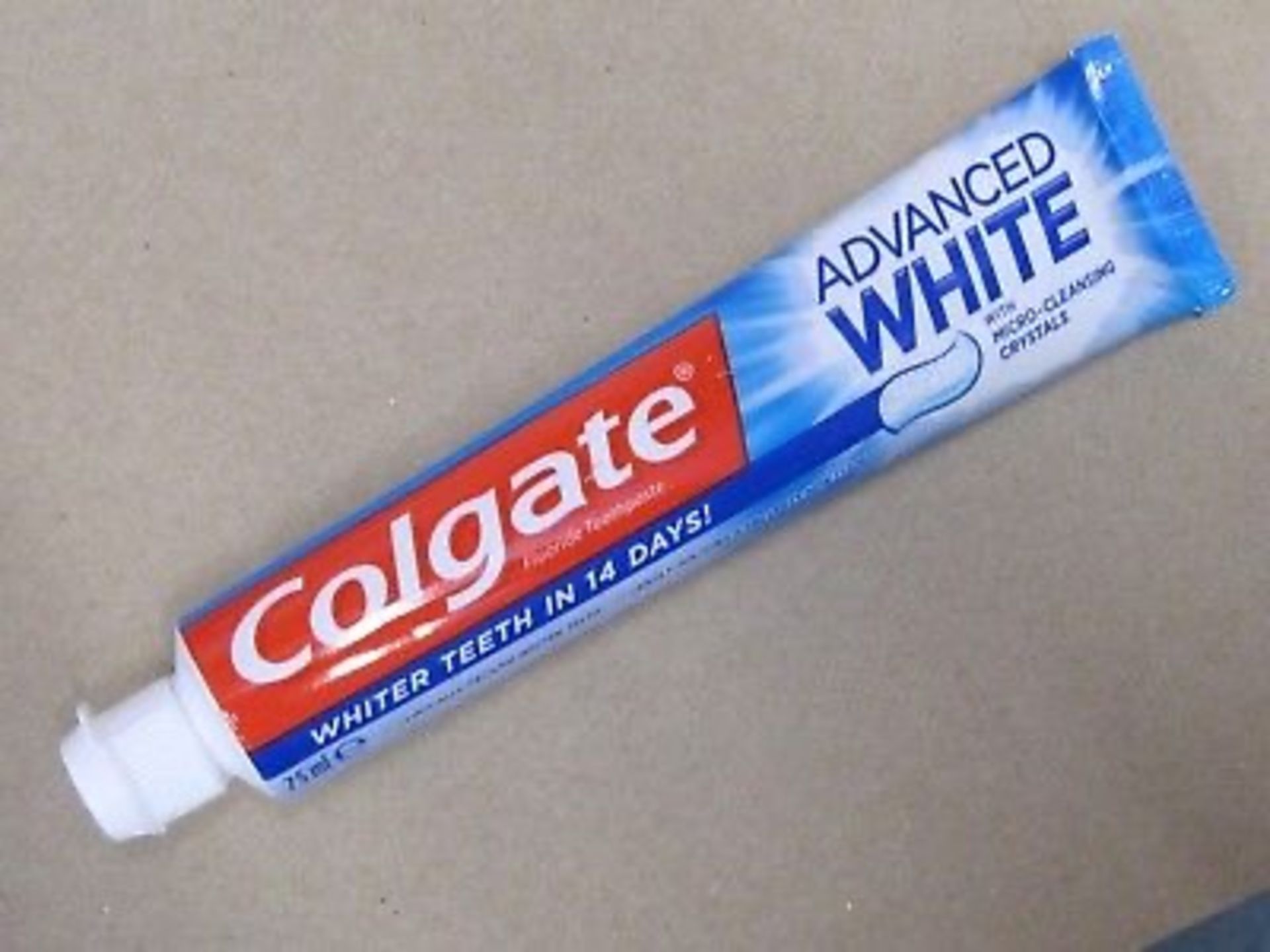 26 x Colgate Advanced White Fluoride Toothpaste. 75ml Each Tube - Image 2 of 3