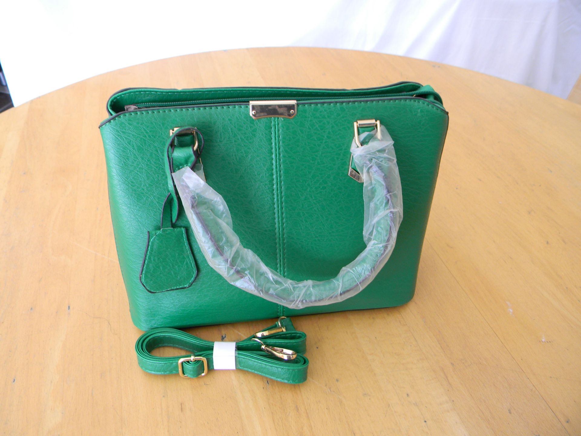 Green Handbag Elegant design - Image 4 of 4