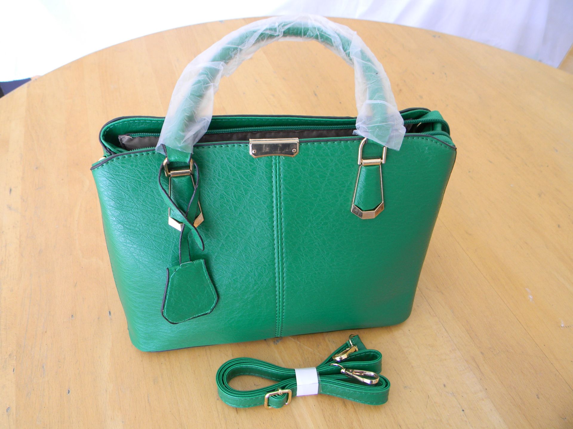 Green Handbag Elegant design - Image 3 of 4