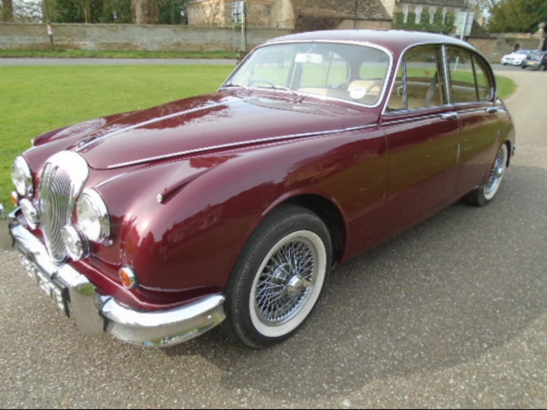 1967 Daimler 250 V8 Saloon - Image 6 of 6