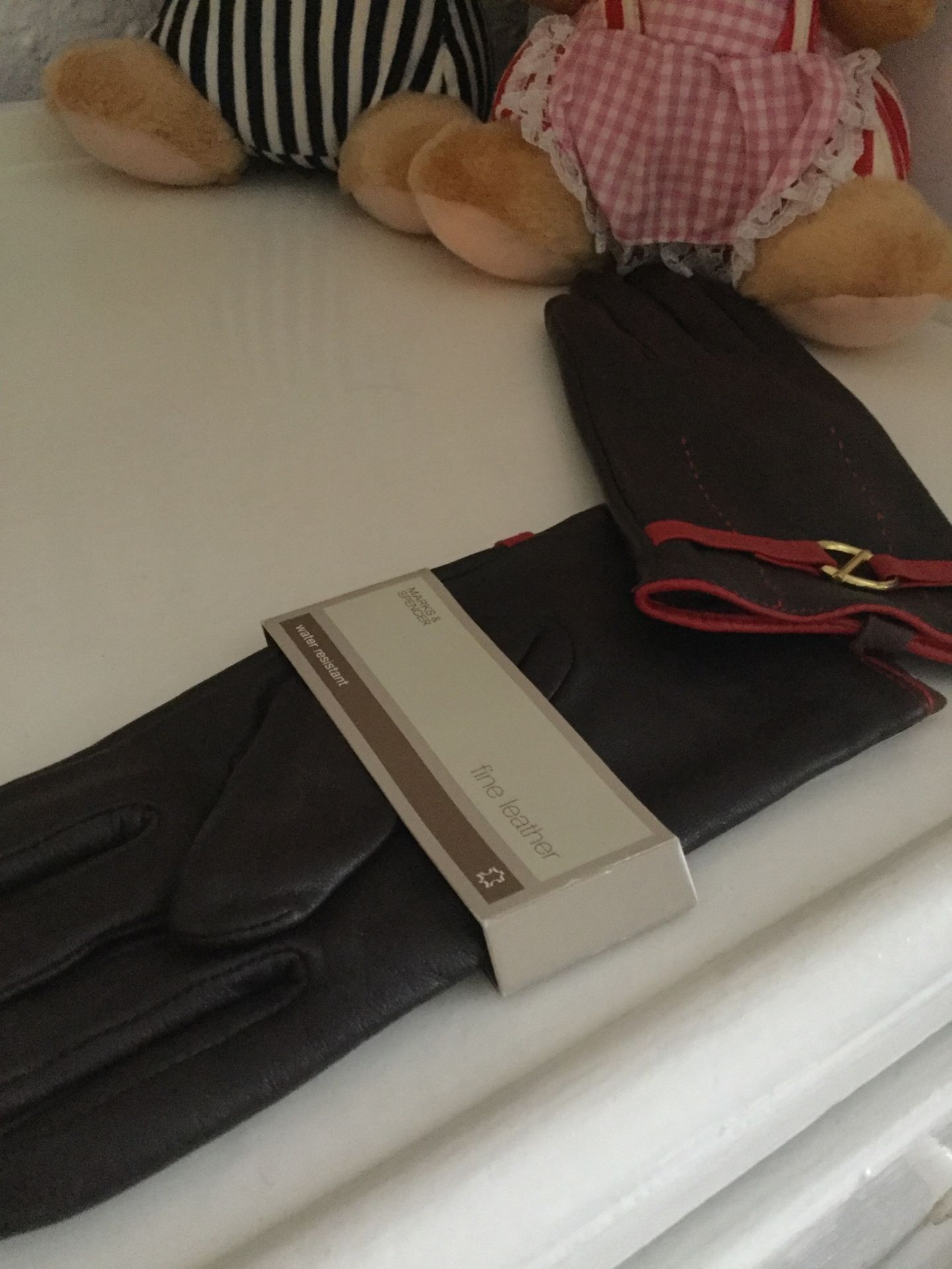 Ladies Luxury Leather Gloves BNWT - Image 4 of 5