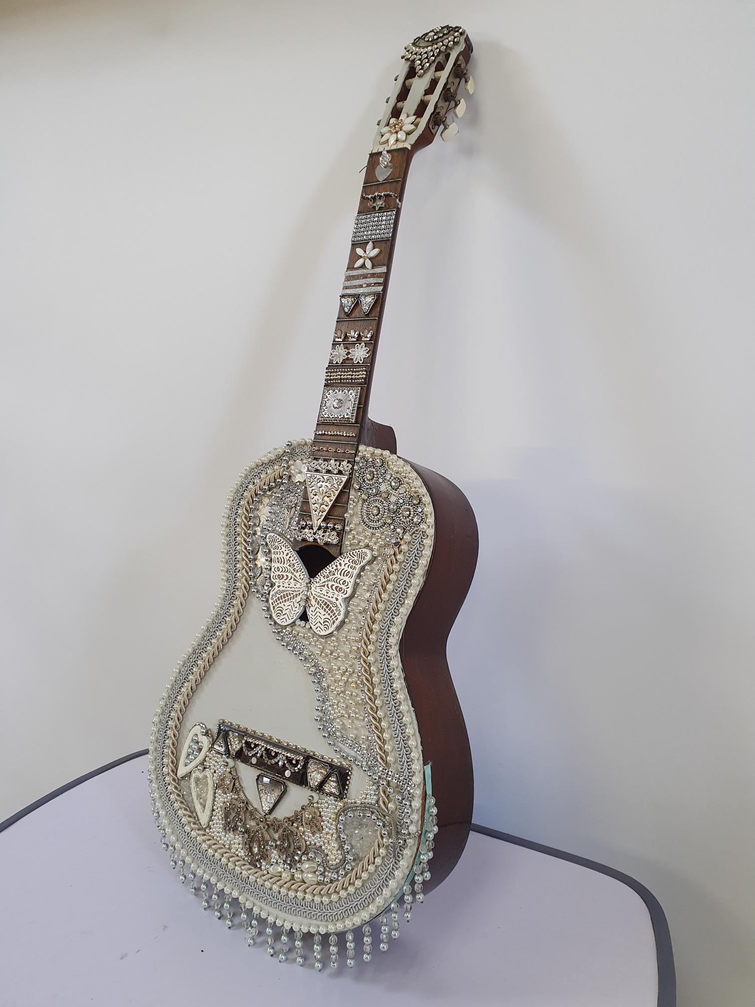 Shabby Chic Guitar - Image 2 of 4