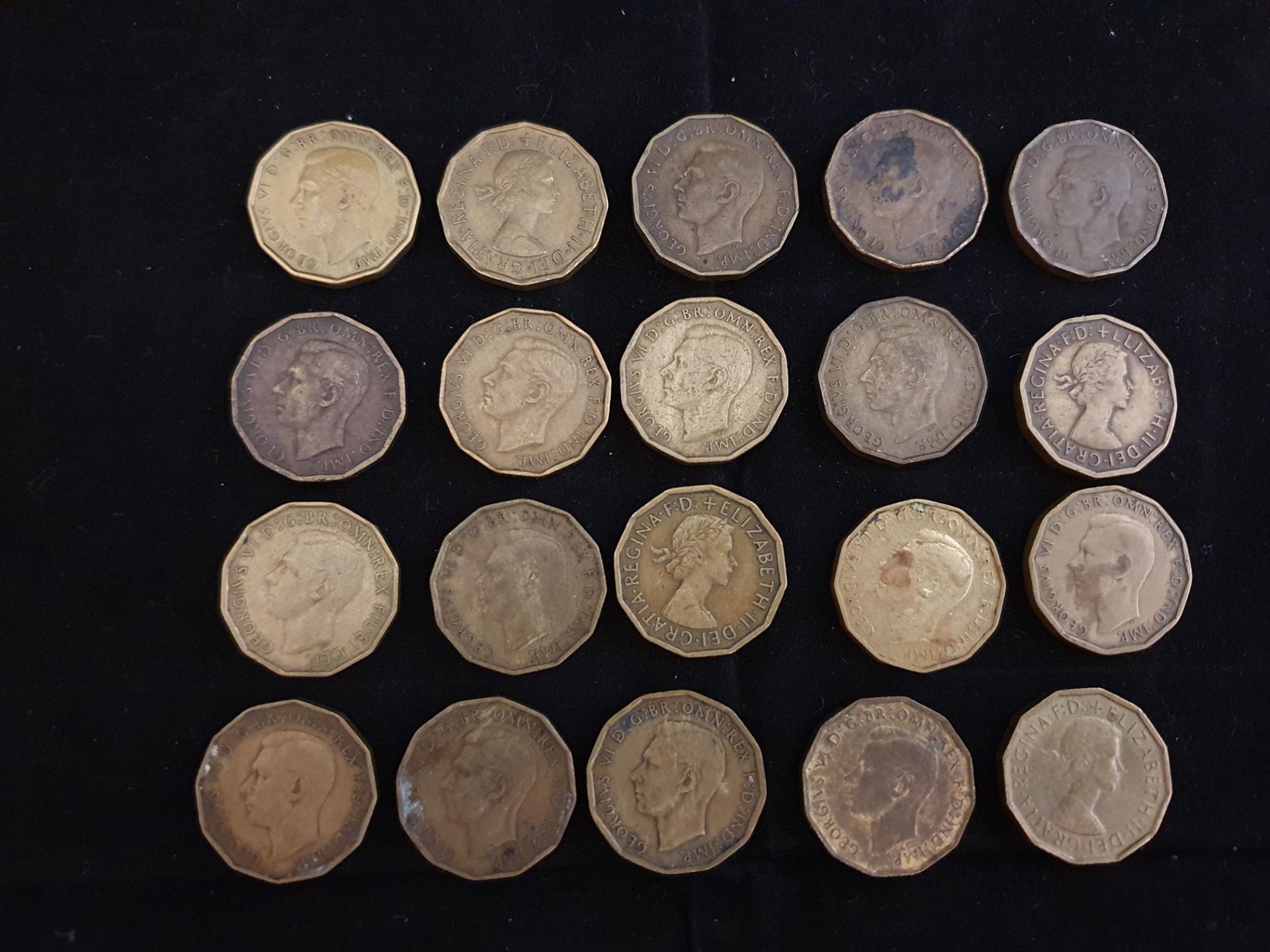 Three Pence Pieces Job Lot - Image 2 of 2