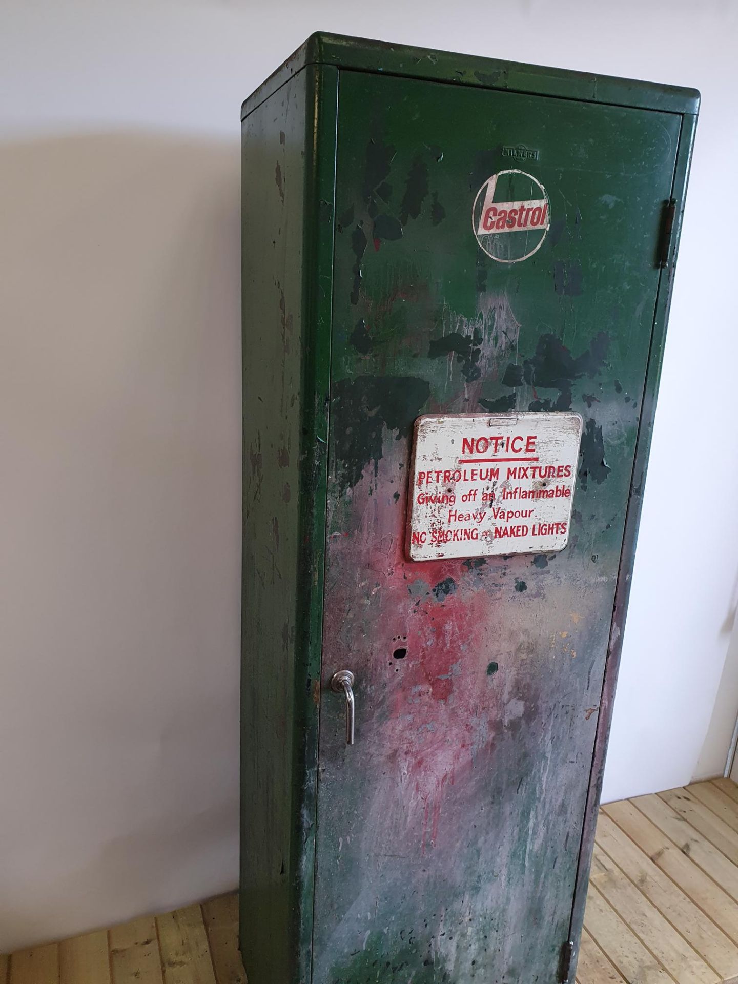 Vintage Castrol Oil Cabinet - Image 2 of 6