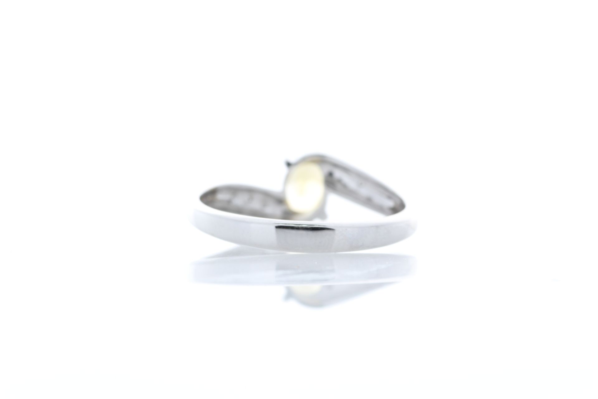 9ct White Gold Diamond And Citrine Ring 0.01 Carats - Image 3 of 4