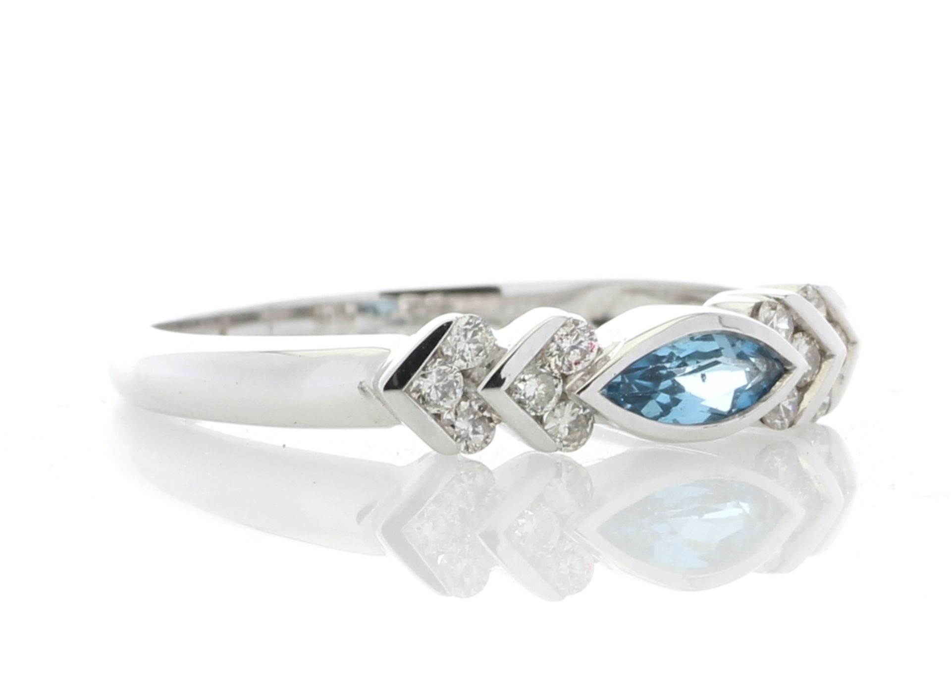 9ct White Gold Diamond And Blue Topaz Ring 0.17 Carats - Image 4 of 4