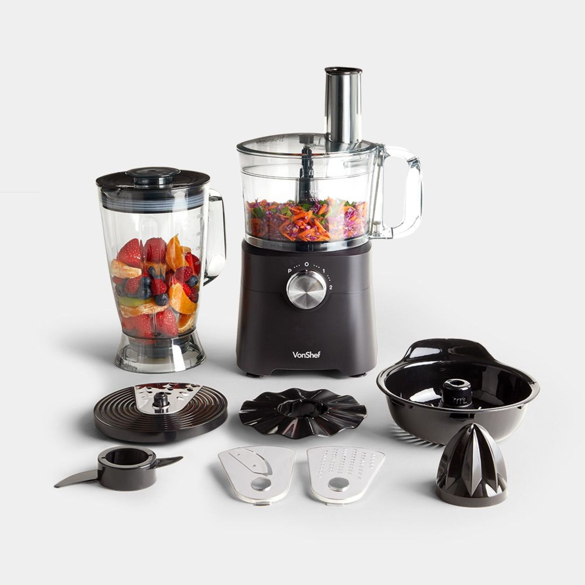 (KG21) 750W Food Processor. Chop, mix, shred, slice, juice, grate, make dough or liquidise ingr... - Image 3 of 5