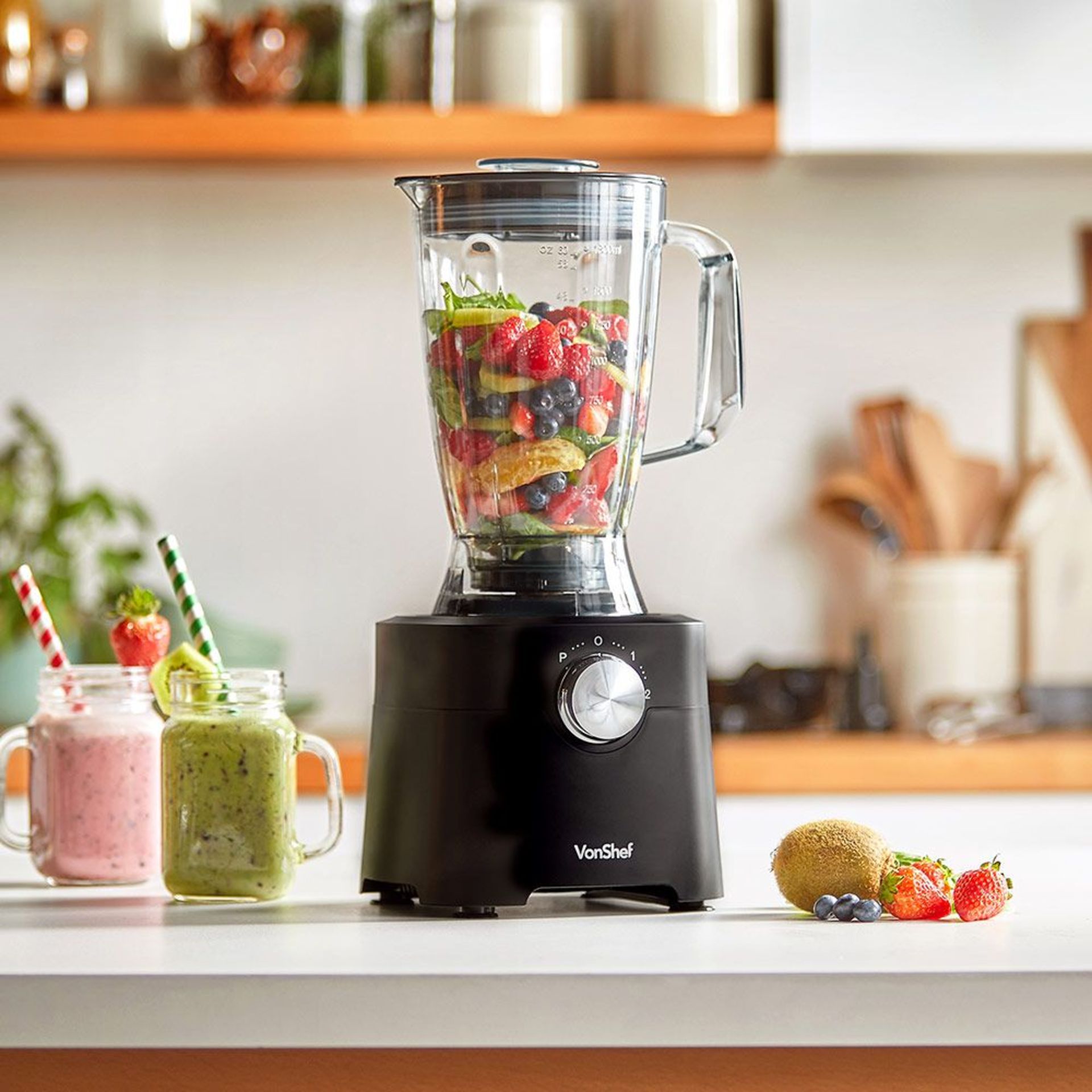 (KG35) 750W Food Processor. Chop, mix, shred, slice, juice, grate, make dough or liquidise ingr... - Image 3 of 4