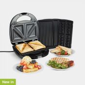 (S362) Toastie, Waffle & Panini Maker Make cheesy toasties, whipped cream topped waffles, gril...