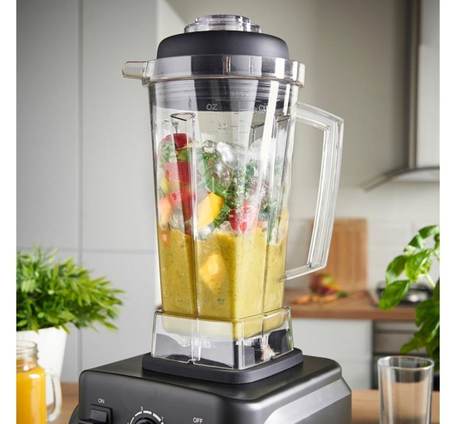 (D5) 1500W Professional Blender Ideal for making shakes, soups, fruit and vegetable juices, th... - Image 3 of 4