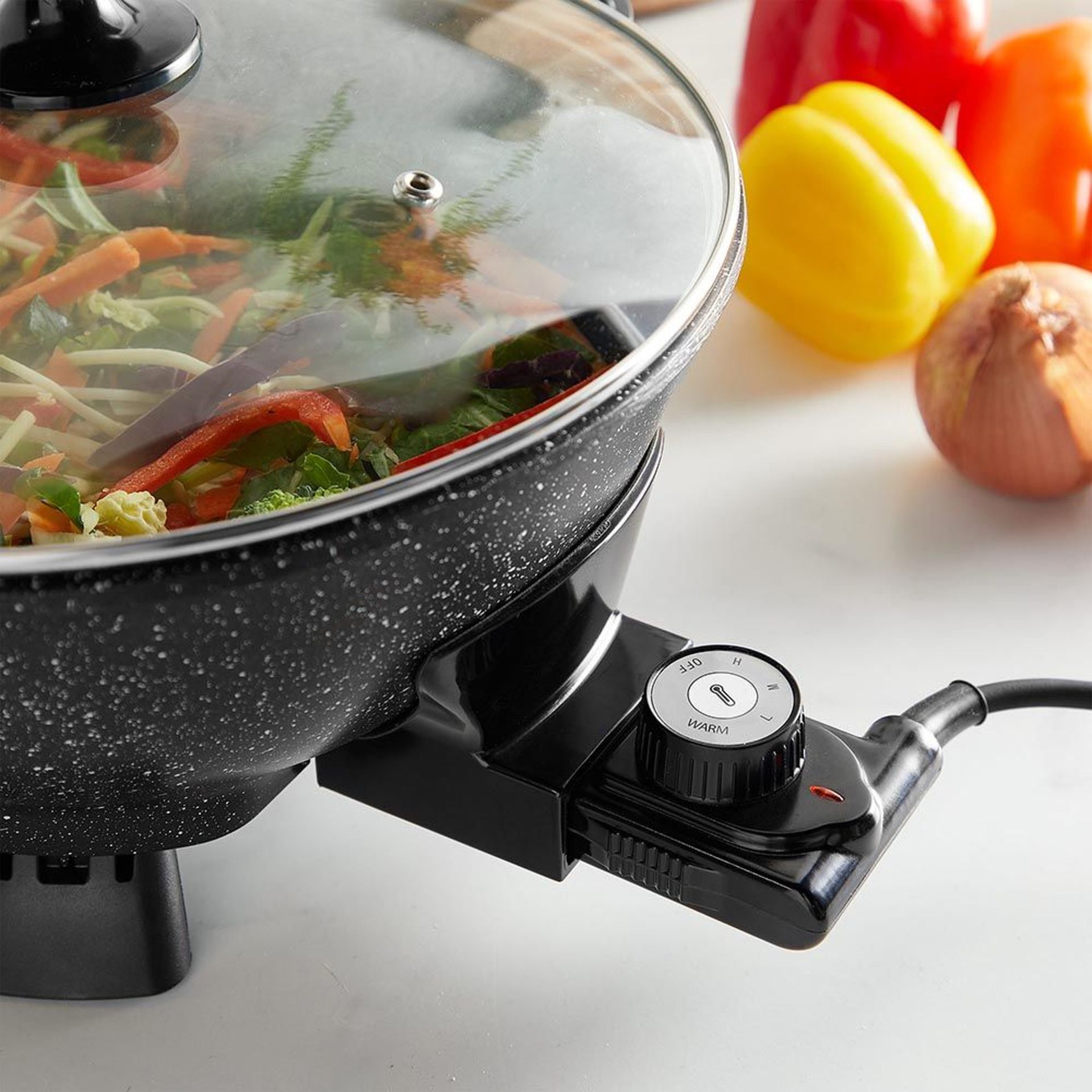 (KG28) 5L Electric Wok. Non-stick coating ensures easy cleaning and healthy little-to-no-oil co... - Image 5 of 5