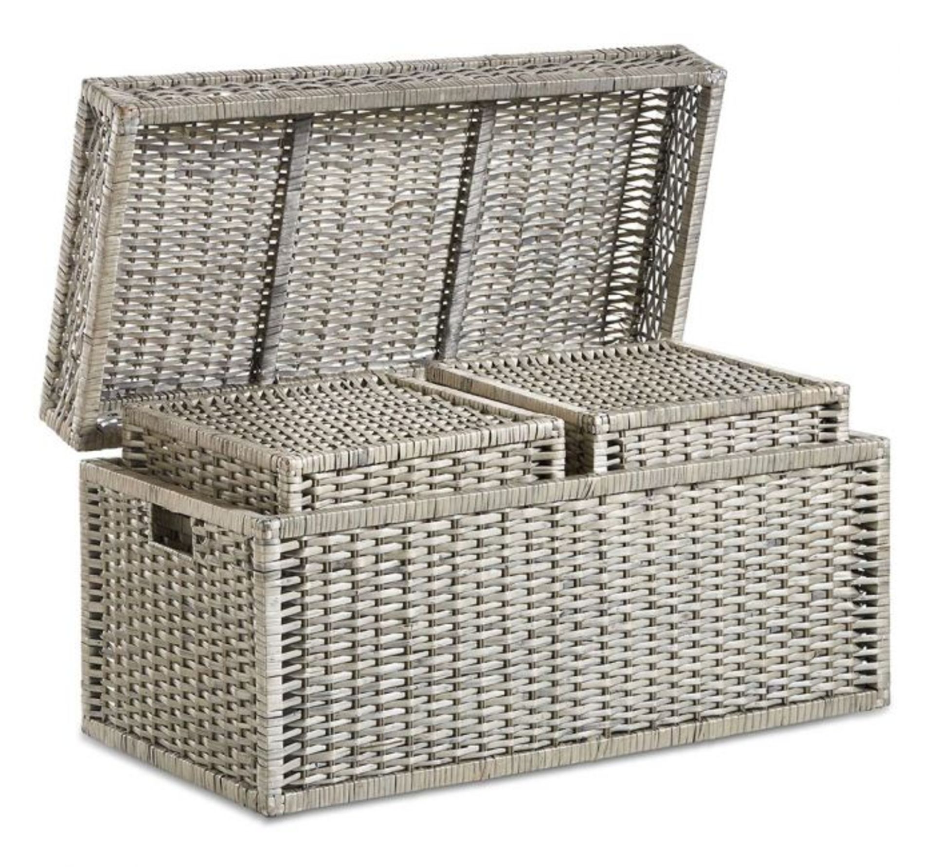 (D2) Set of 3 Large Wicker Storage Trunks Three classically stylish multi-purpose storage trun... - Image 3 of 4