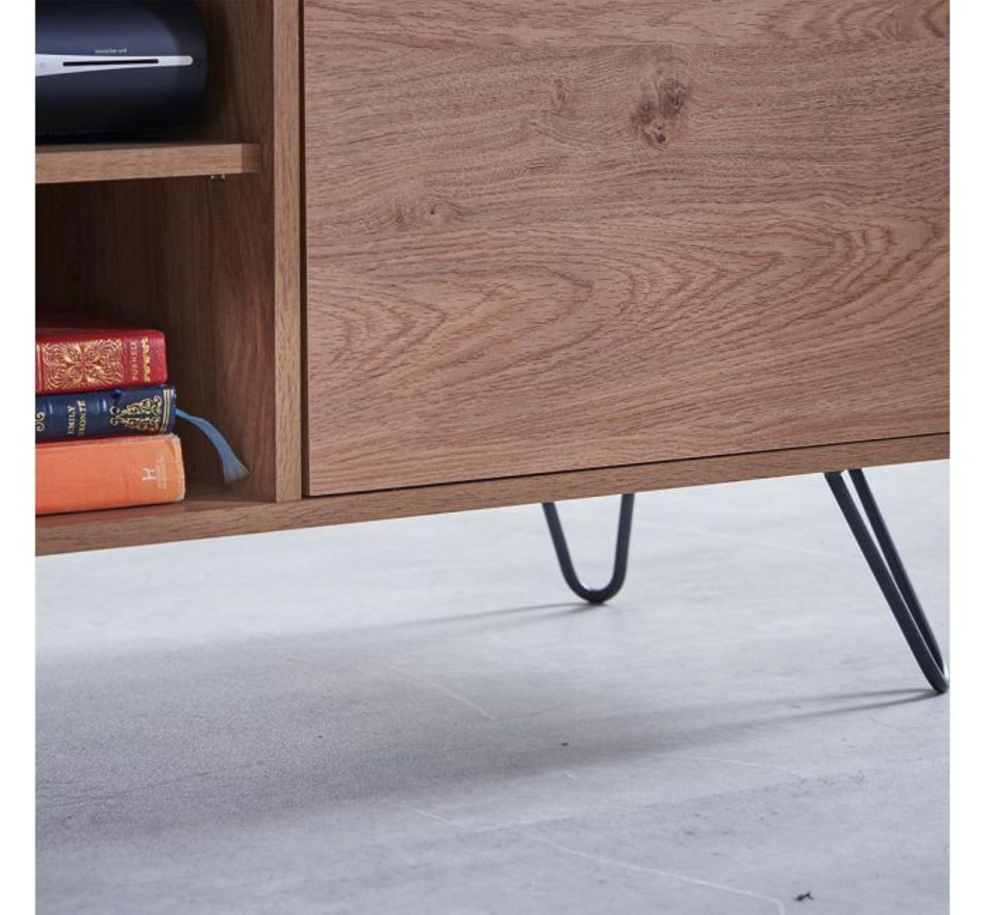 (KG9) Capri Large TV Unit. Lightweight MDF frame is coated in an 3D oak-effect veneer, with str... - Image 3 of 5