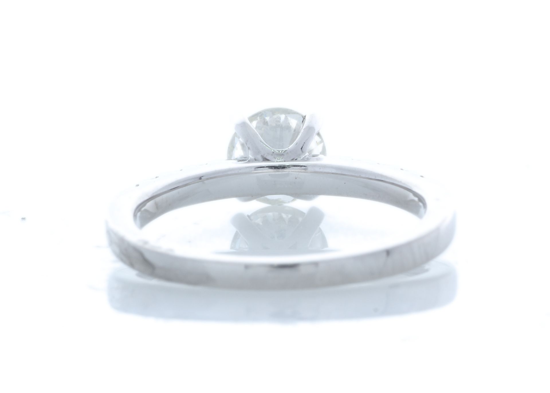 18ct White Gold Single Stone Prong Set With Stone Set Shoulders Diamond Ring 0.90 Carats - Image 4 of 5