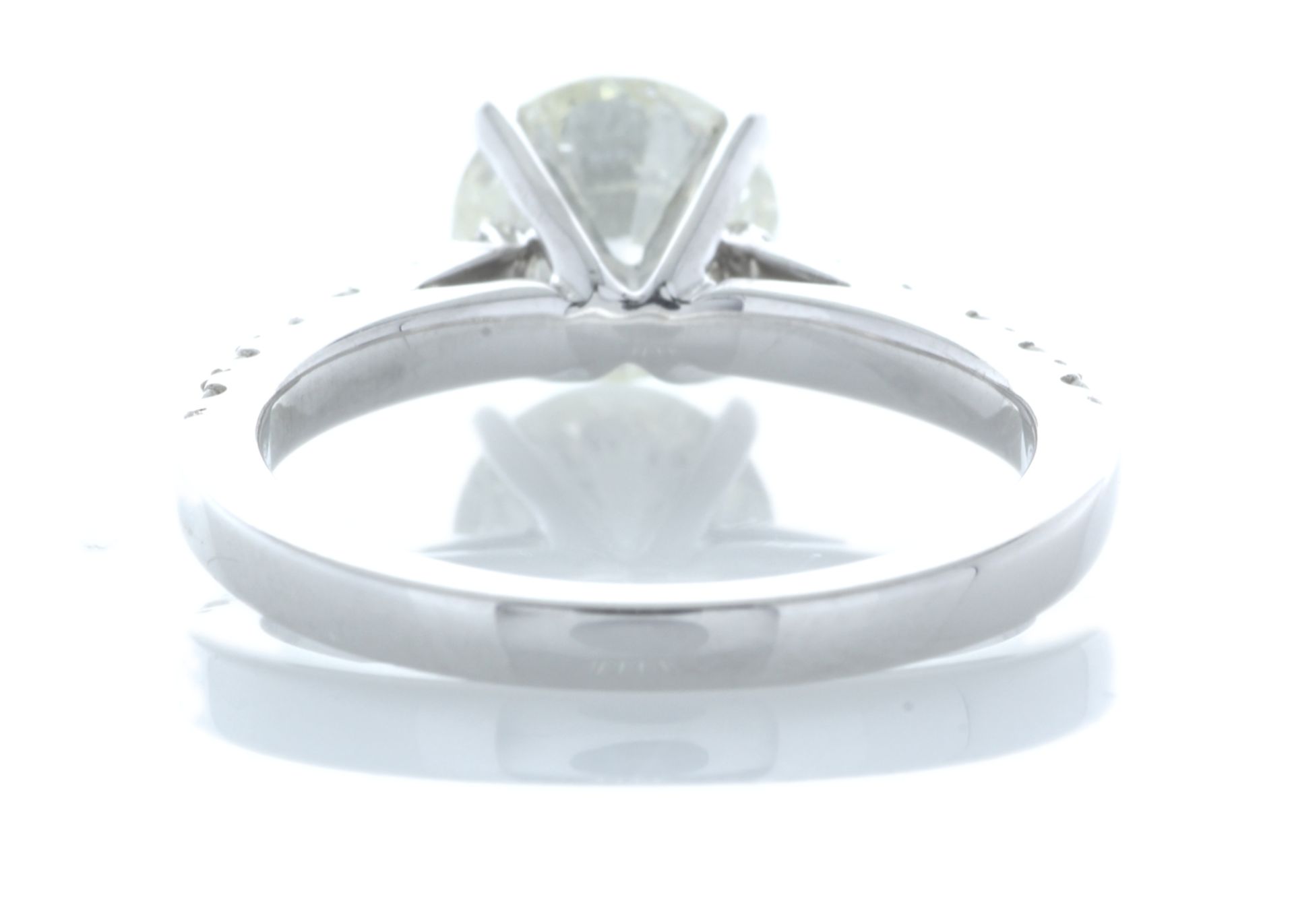 18ct White Gold Single Stone Prong Set With Stone Set Shoulders Diamond Ring (1.65) 1.92 Carats - Image 3 of 6