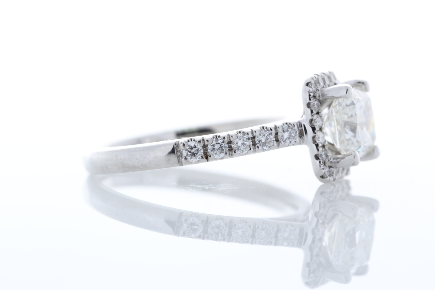 18ct White Gold Single Stone Radiant Cut Diamond Ring (1.01) 1.32 Carats - Image 4 of 6