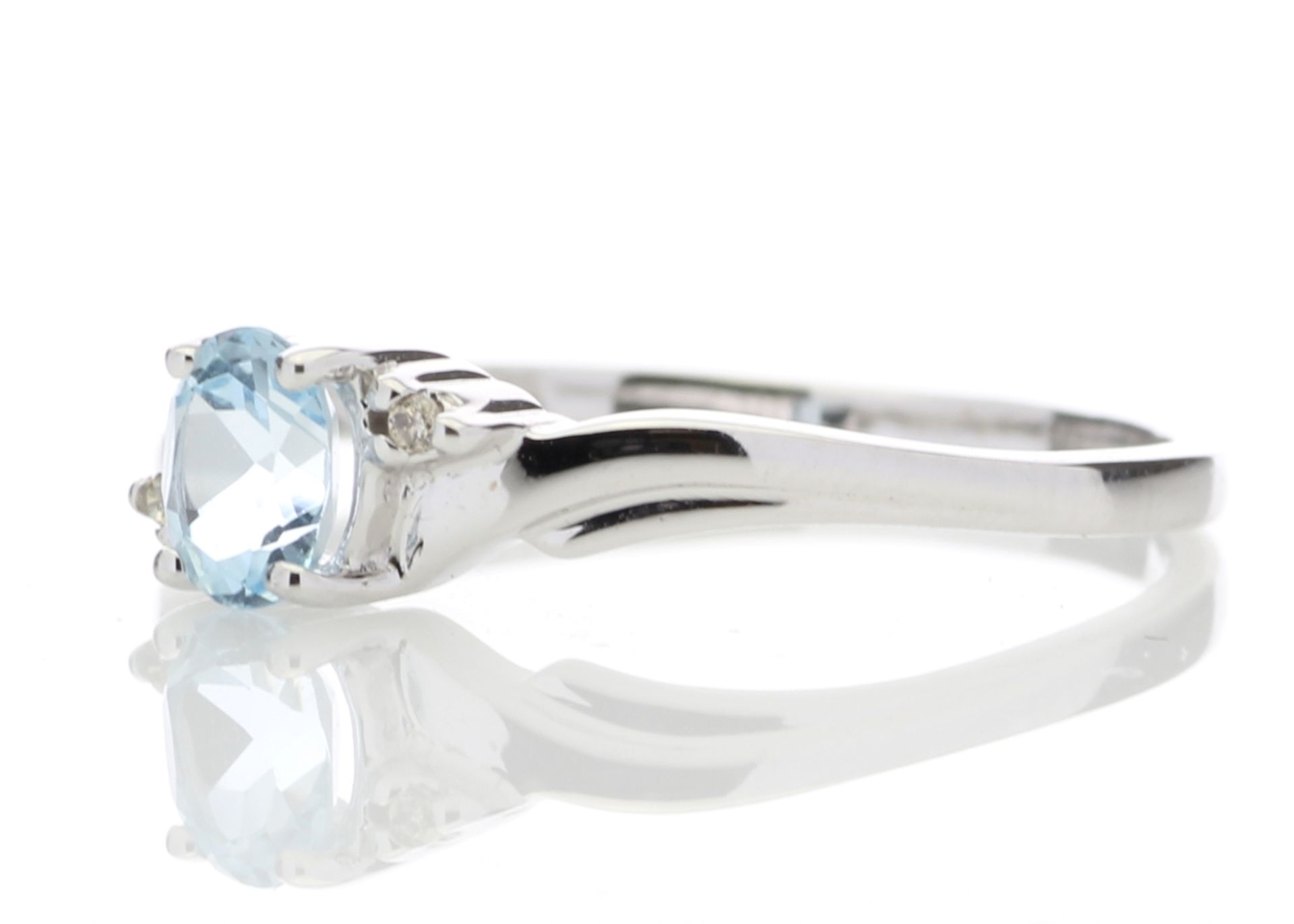 9ct White Gold Diamond and Blue Topaz Ring 0.01 Carats - Image 2 of 8