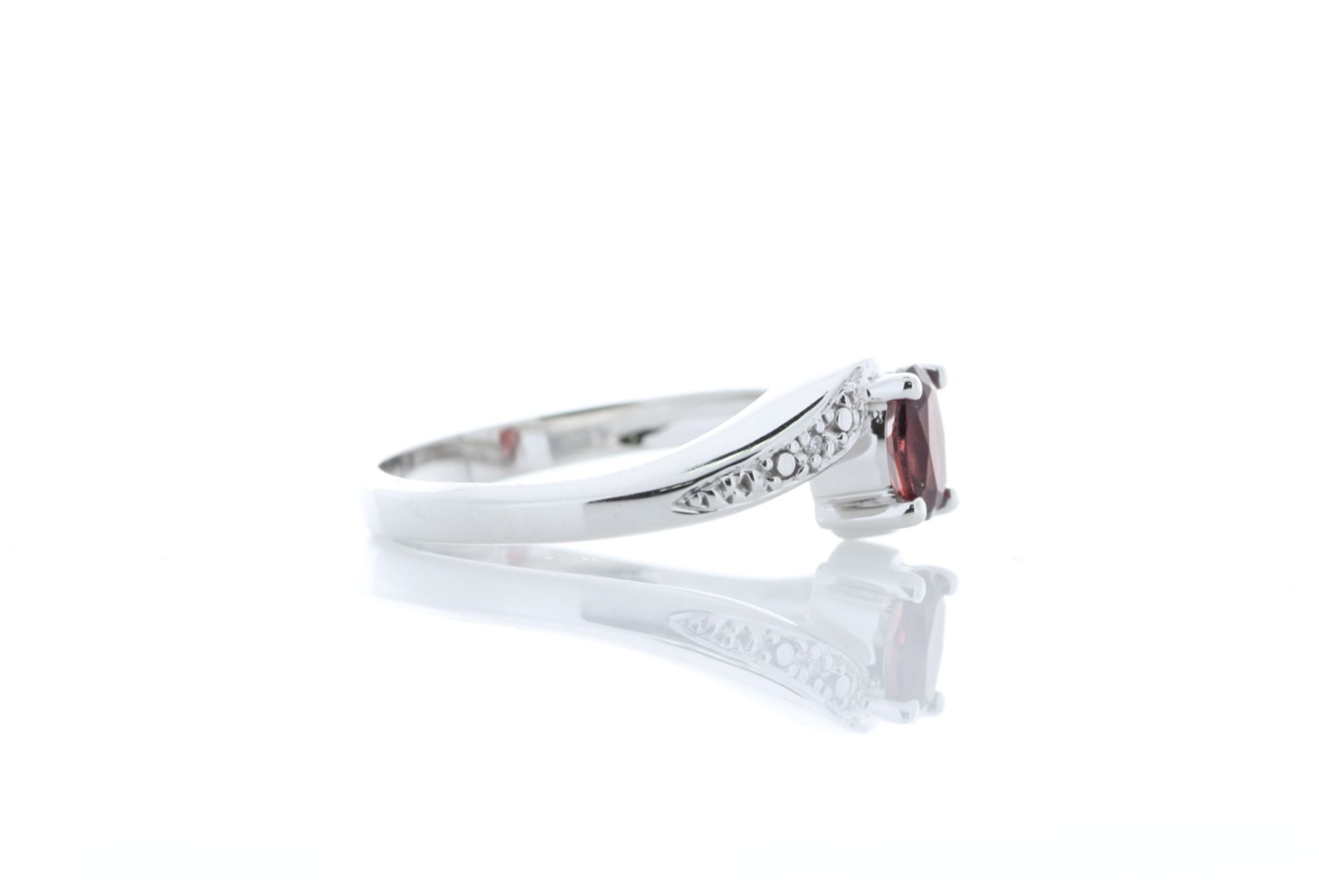 9ct White Gold Diamond And Garnet Ring 0.01 Carats - Image 4 of 4