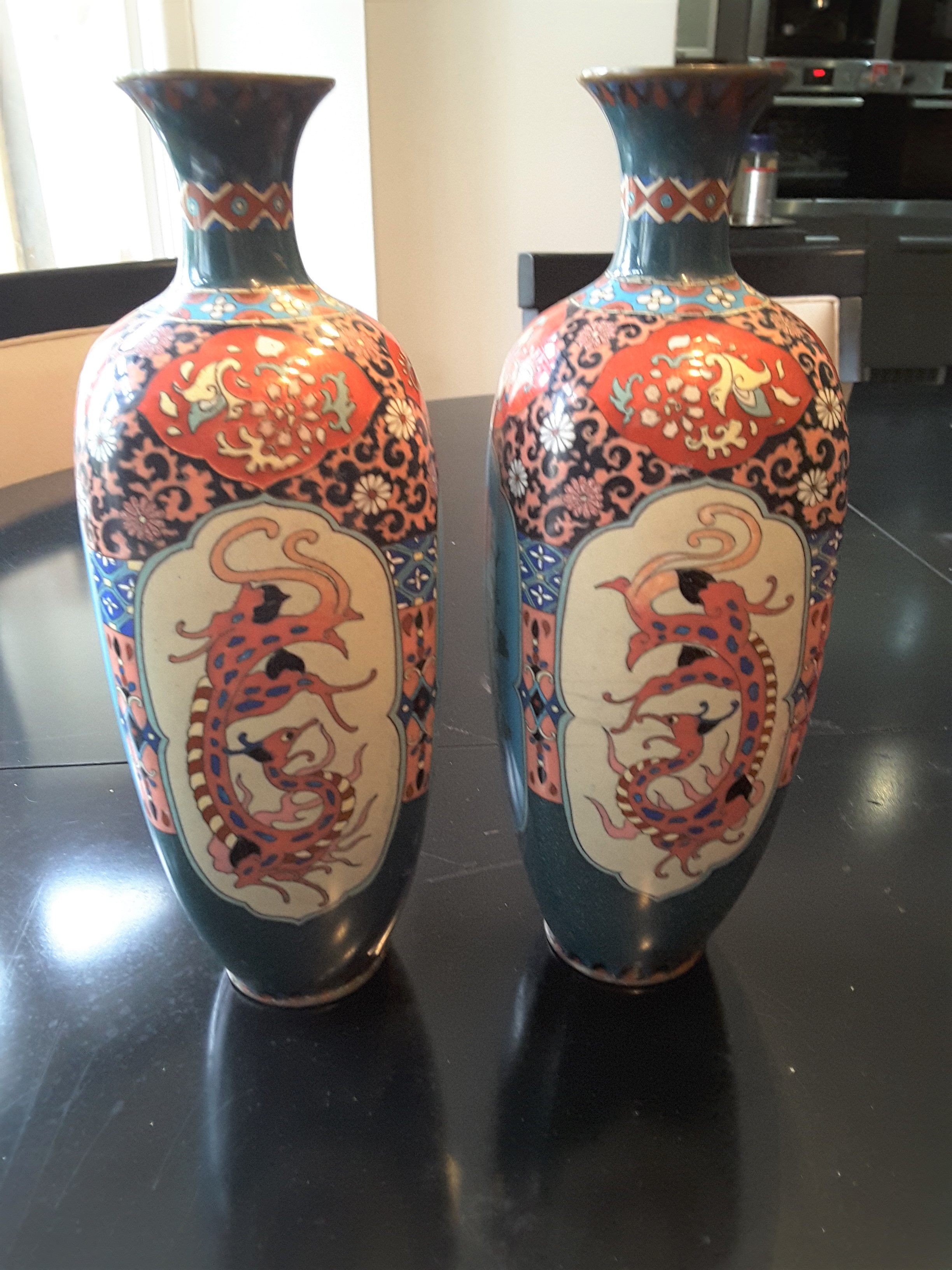 A Pair Of Japanese Cloisonne Vases - Image 2 of 8