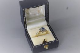 18Ct Gold Diamond And Sapphire Cluster Ring