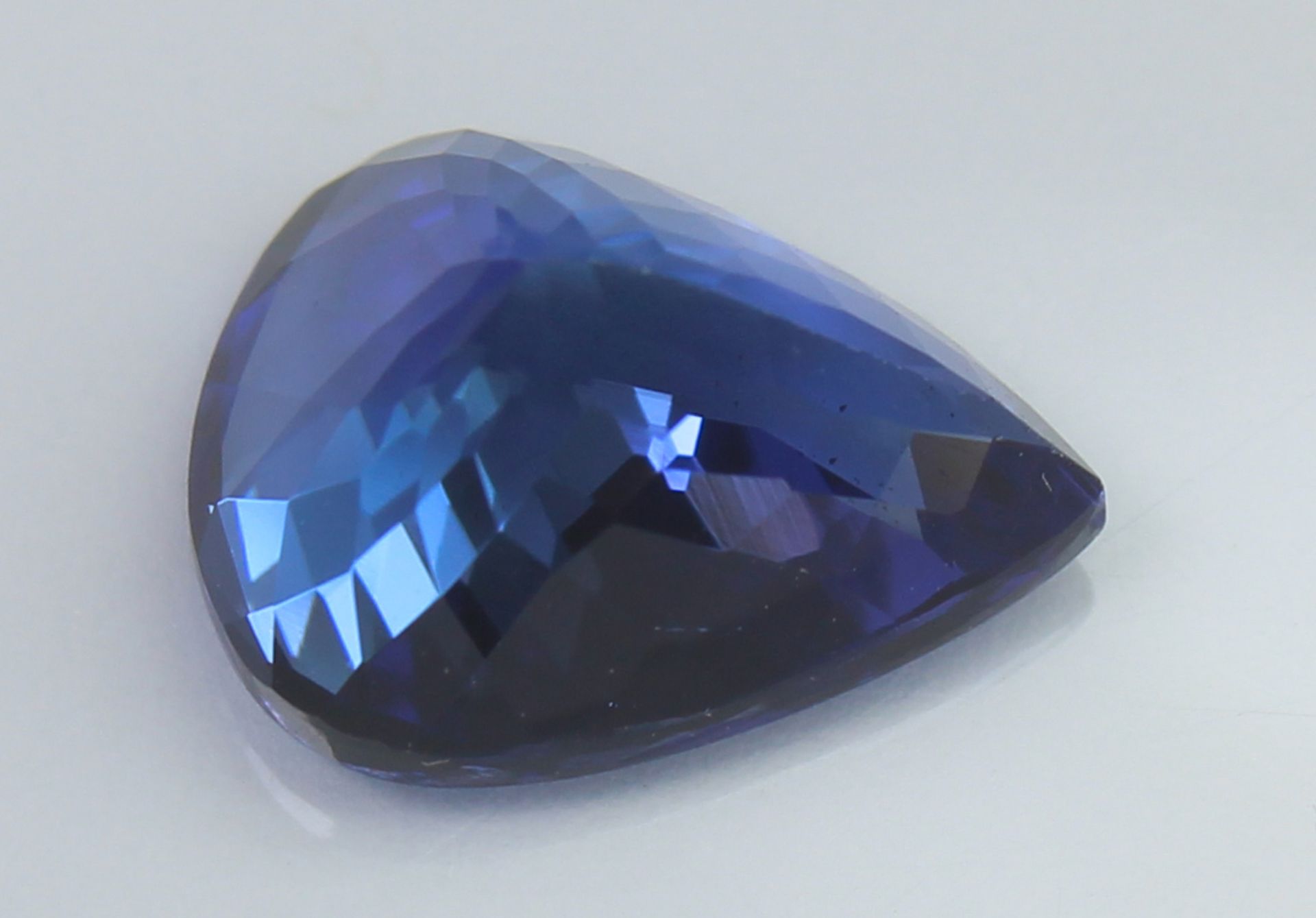 3.96 Ct Tanzanite - Image 5 of 6