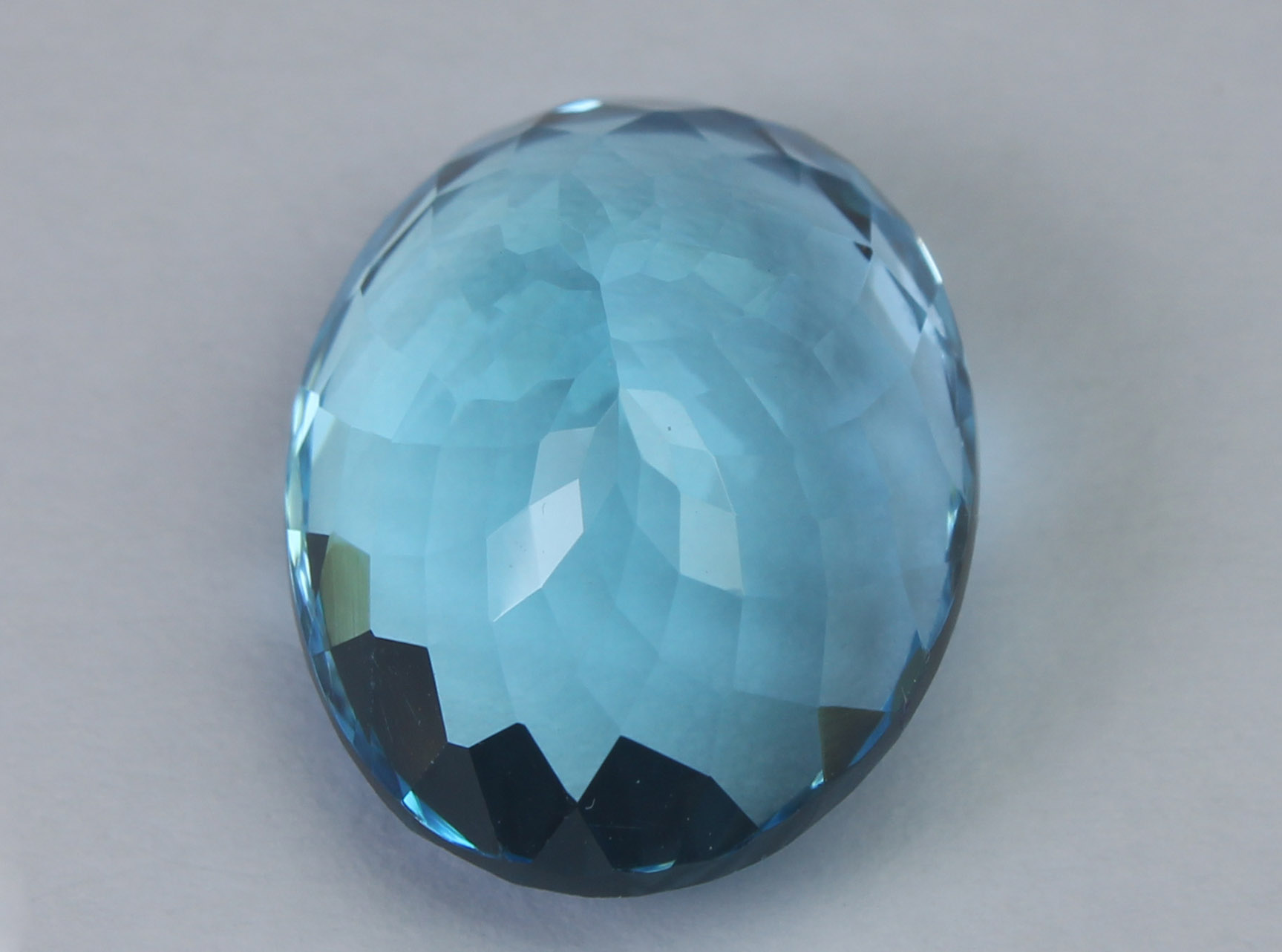 17.55 Ct Blue Topaz - Image 4 of 5