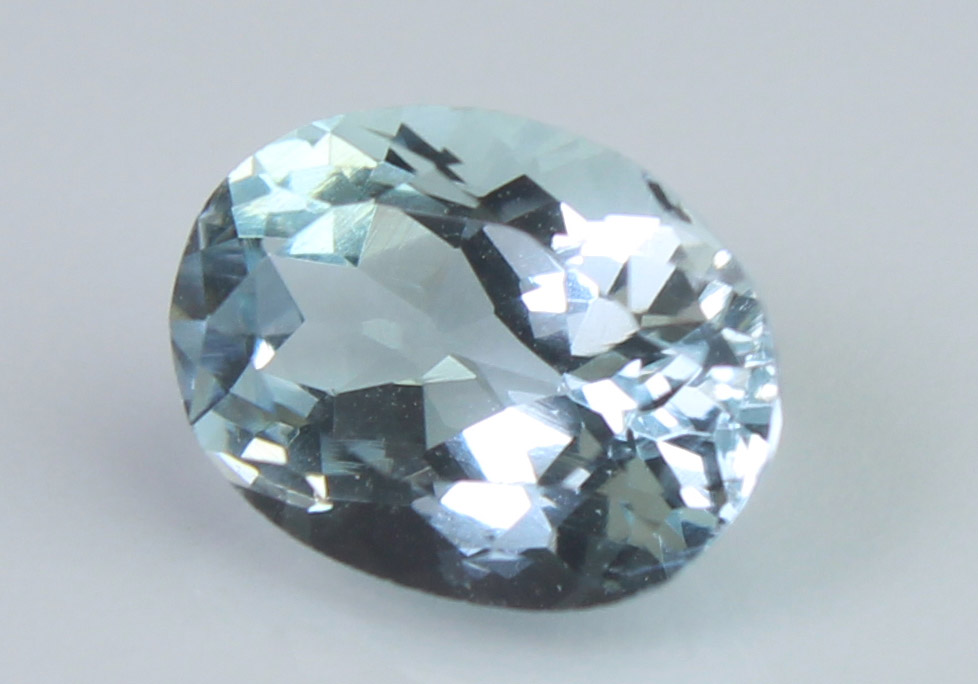 1.27 Ct Aquamarine - Image 2 of 5