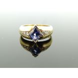 18Ct Gold Sapphire Diamond Dress Ring