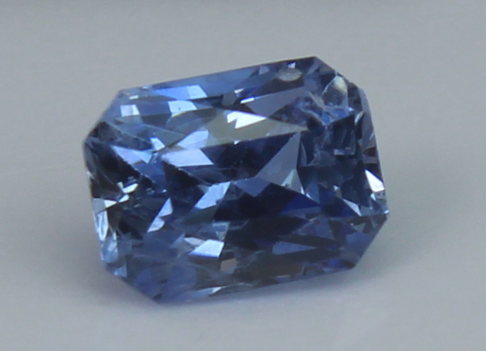 1.06 Ct Blue Sapphire - Image 2 of 4