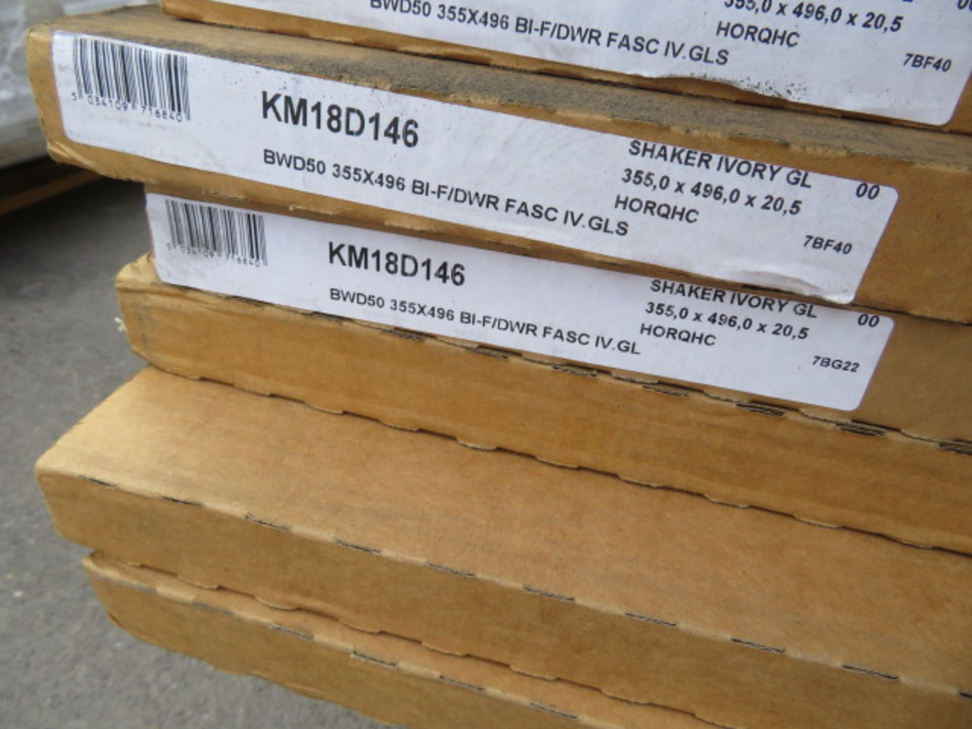 (K6) LARGE PALLET TO CONTAIN APPROX. 69 ITEMS OF KITCHEN STOCK TO INCLUDE: IVORY GLOSS DRAWER F... - Image 4 of 4