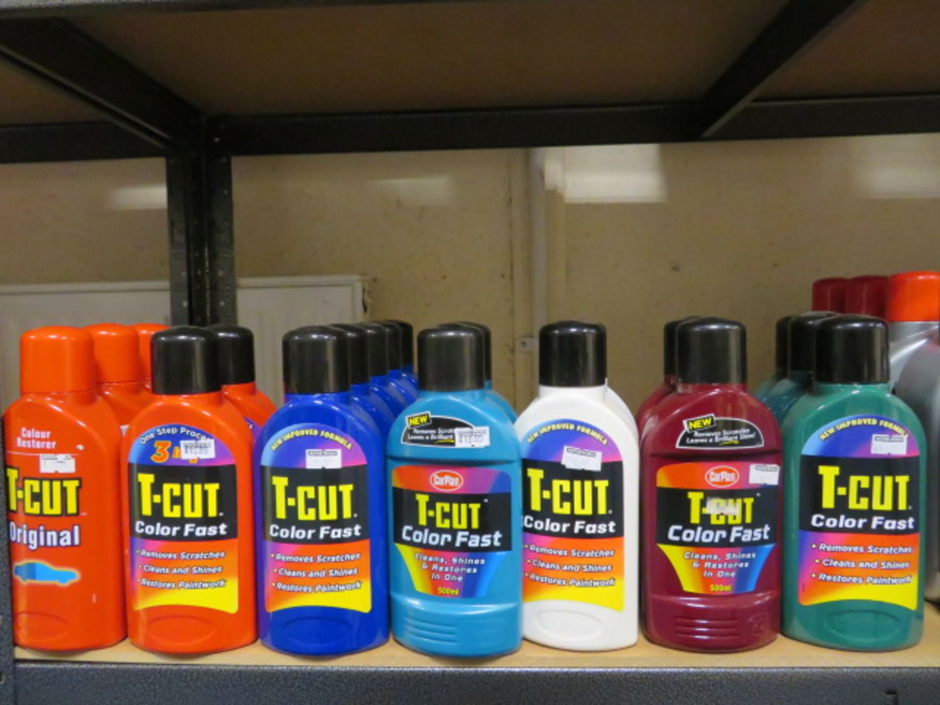 20 X ITEMS TO INCLUDE 3 X T CUT COLOUR RESTORER ORIGINAL 500ML, 2 X T CUT 3 IN 1 COLOUR FAST RE...