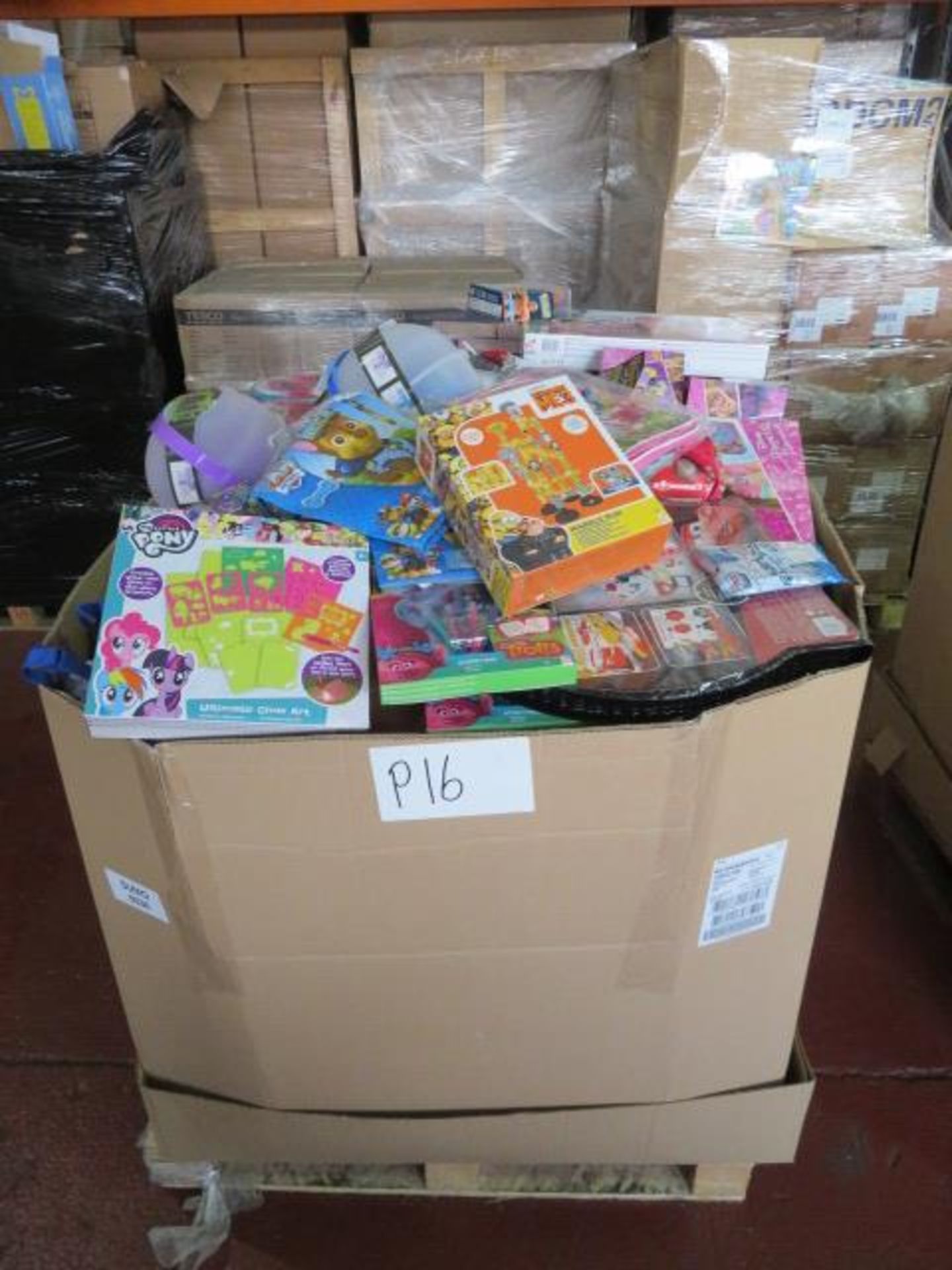 (P16) LARGE PALLET OF BRAND NEW STOCK TO INCLUDE: MINIONS MARBLE RUN, MY LITTLE PONY ULTIMATE G...