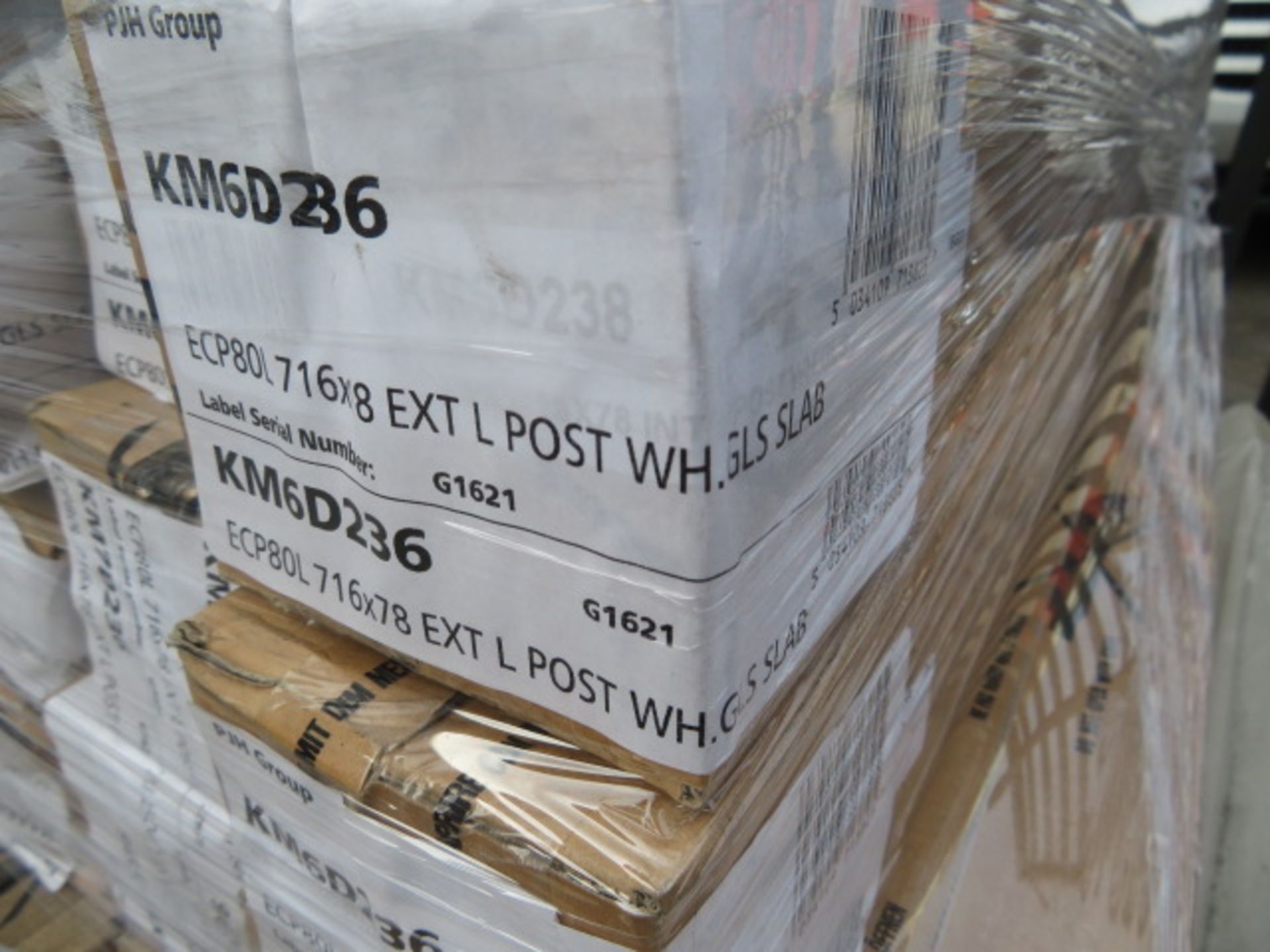 (K7) LARGE PALLET TO CONTAIN APPROX. 80 ITEMS OF KITCHEN STOCK TO INCLUDE: WHITE GLOSS EXT POS... - Image 3 of 3