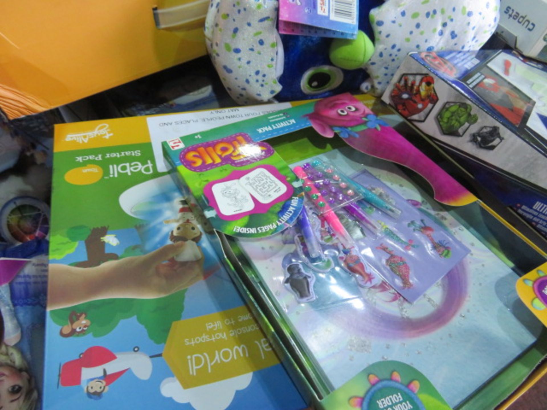 (P2) LARGE PALLET OF BRAND NEW STOCK TO INCLUDE: CARS CRAFT & DOUGH SET, LEGO 3D BACKPACK, AVEN... - Image 4 of 6