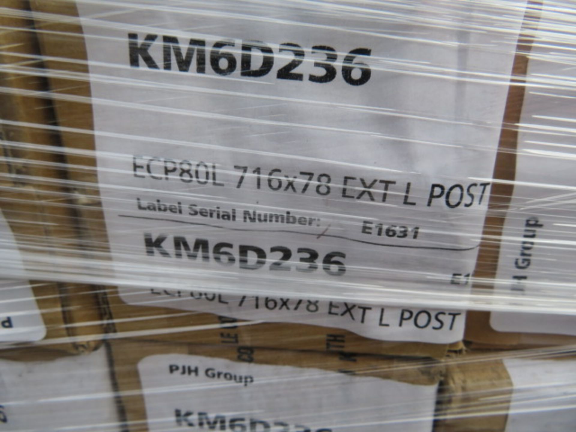 (K8) LARGE PALLET TO CONTAIN APPROX. 78 ITEMS OF KITCHEN STOCK TO INCLUDE: EXTENSION CURVED PLI... - Image 4 of 4