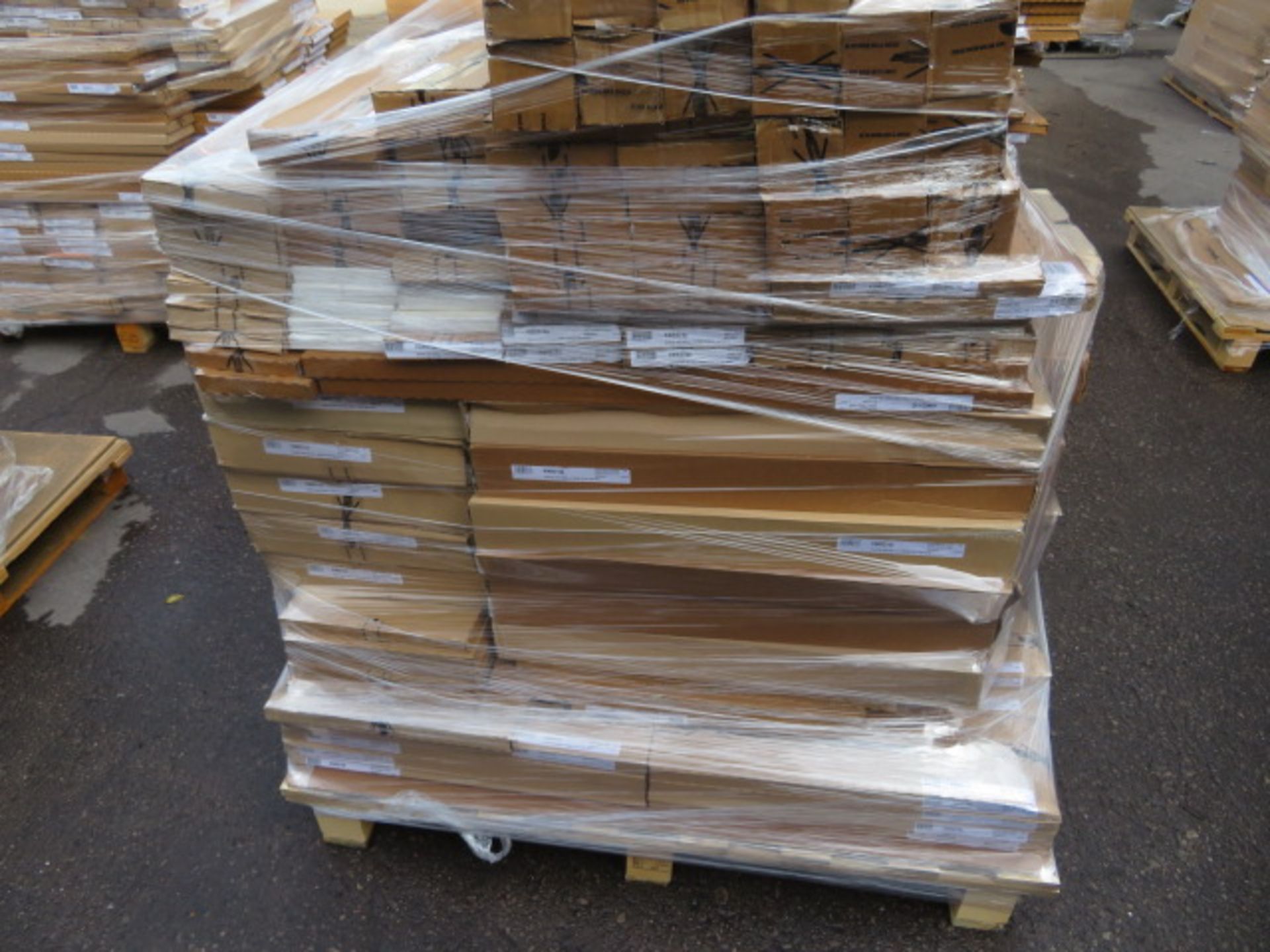 (K2) LARGE PALLET TO CONTAIN APPROX. 100 ITEMS OF KITCHEN STOCK TO INCLUDE: 300MM DOOR & 78MM P... - Image 5 of 5