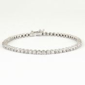 14 K / 585 White Gold Tennis Bracelet with Diamonds