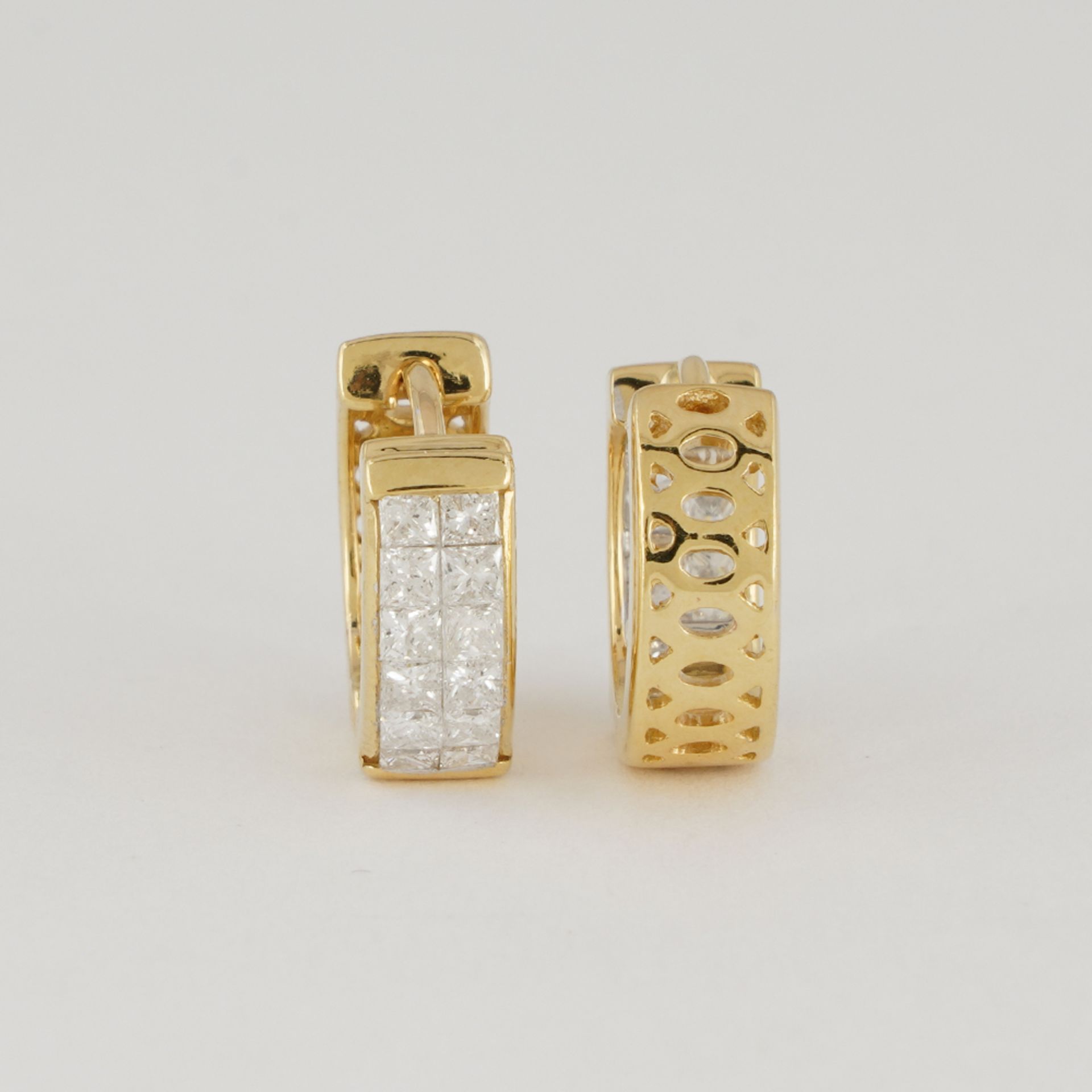 14 K / 585 Yellow Gold Diamond Hoop Earrings - Image 4 of 5