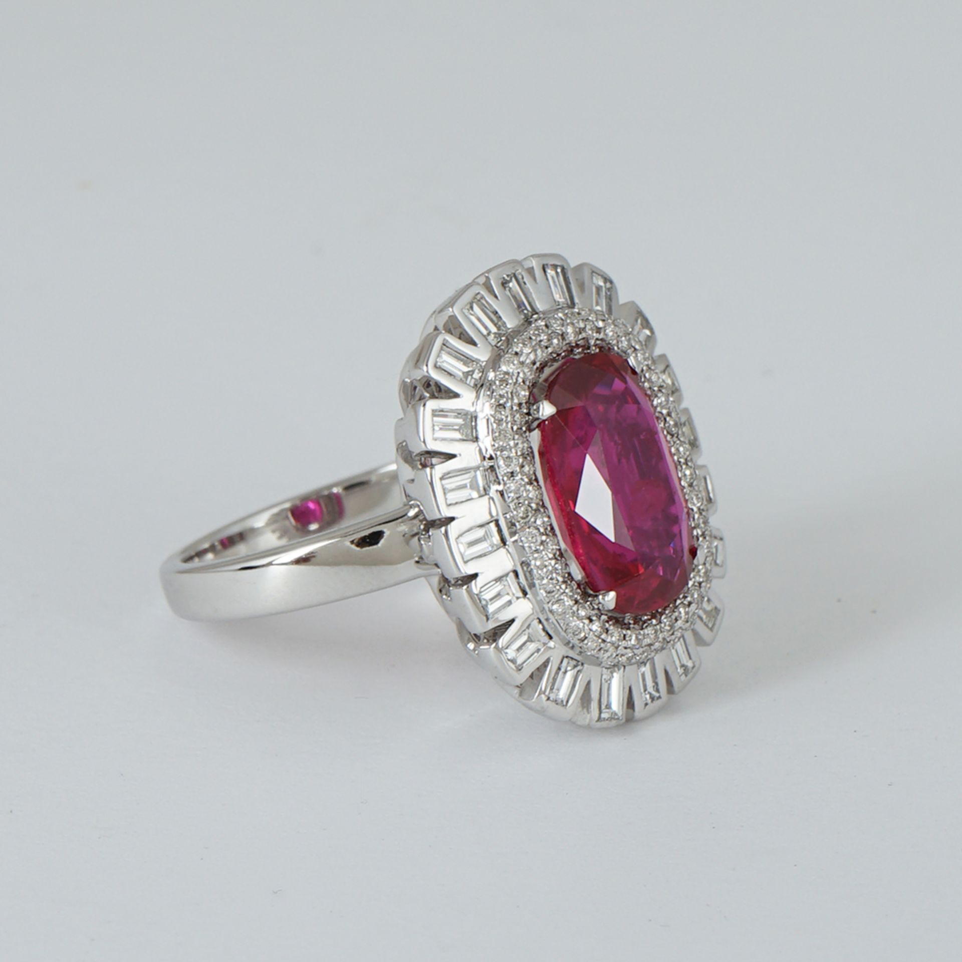 14 K / 585 White Gold Ruby (GIA Certified) & Diamond Ring - Image 2 of 5