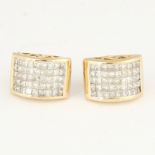 14 K / 585 Yellow Gold Diamond Earring Studs