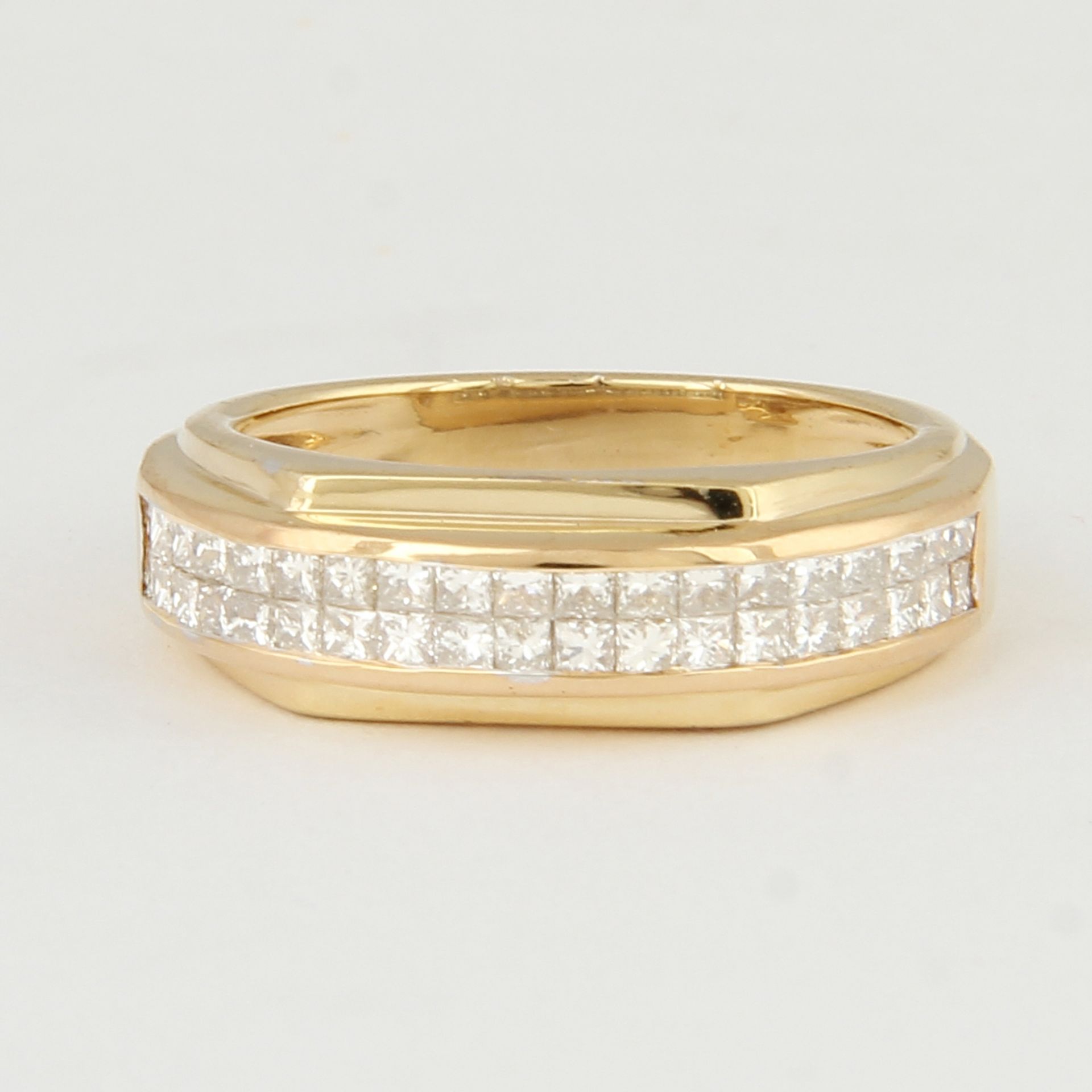 14 K / 585 Yellow Gold Diamond Ring