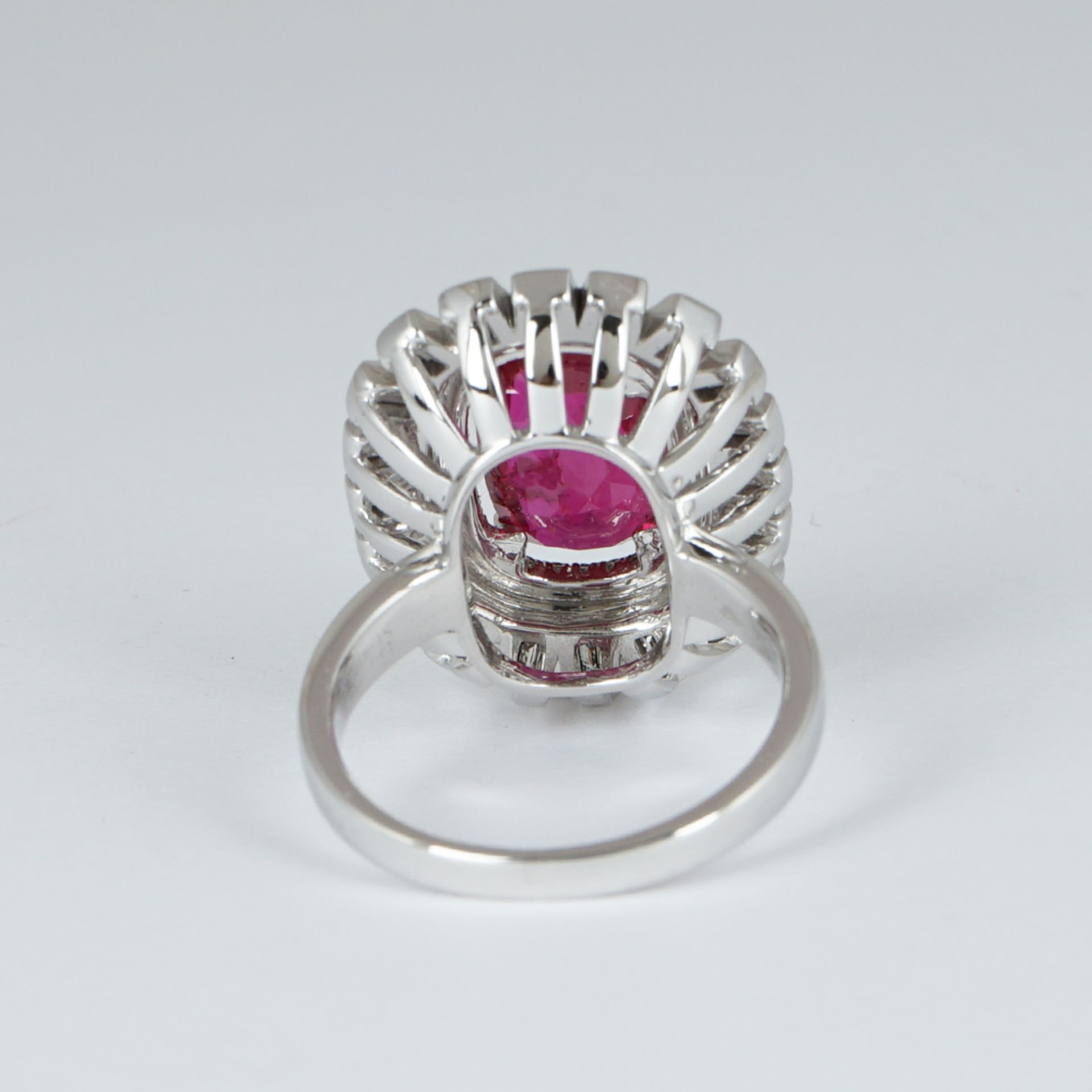 14 K / 585 White Gold Ruby (GIA Certified) & Diamond Ring - Image 4 of 5