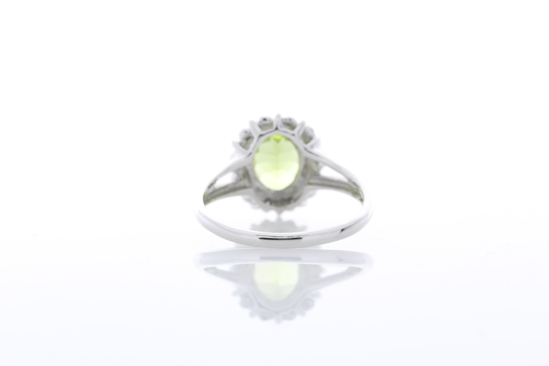 9ct White Gold Cluster Diamond And Peridot Ring (P1.40) 0.09 Carats - Image 3 of 7