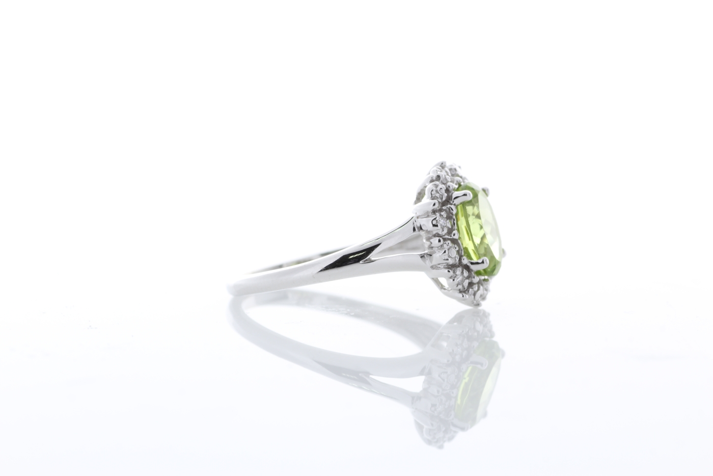 9ct White Gold Cluster Diamond And Peridot Ring (P1.40) 0.09 Carats - Image 4 of 7