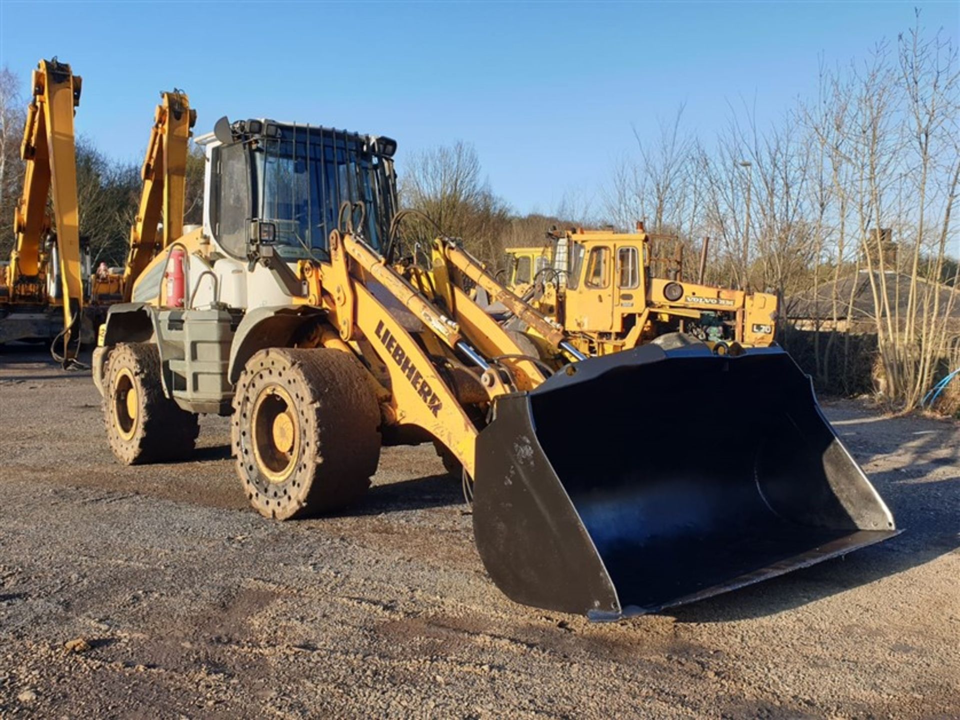 Liebherr 542 Loading Shovel - Image 3 of 5