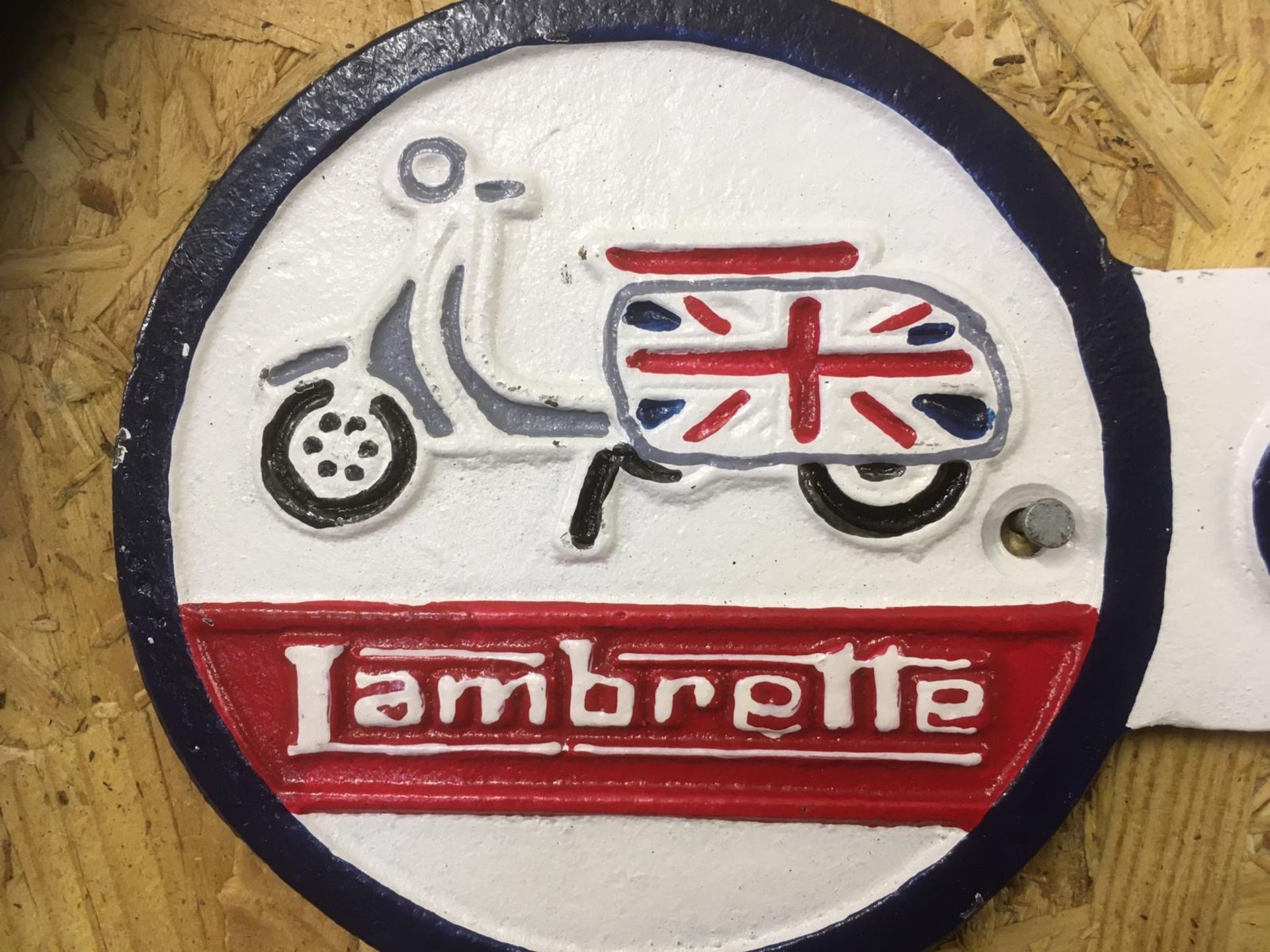 Lambretta Garage Arrow Wall Plaque - Image 2 of 3